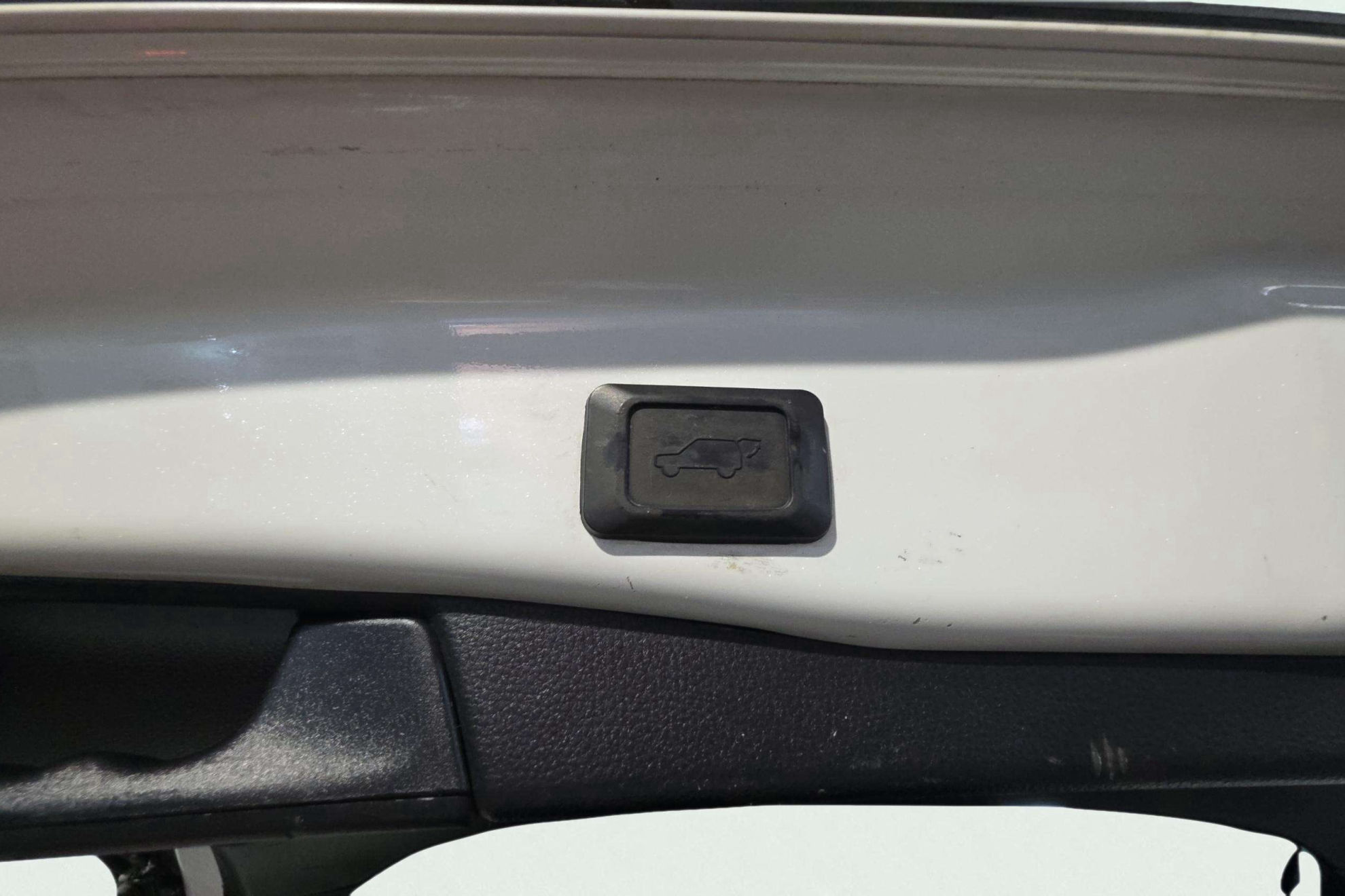 Toyota RAV4 2.5l 220H Luxury - foto 19