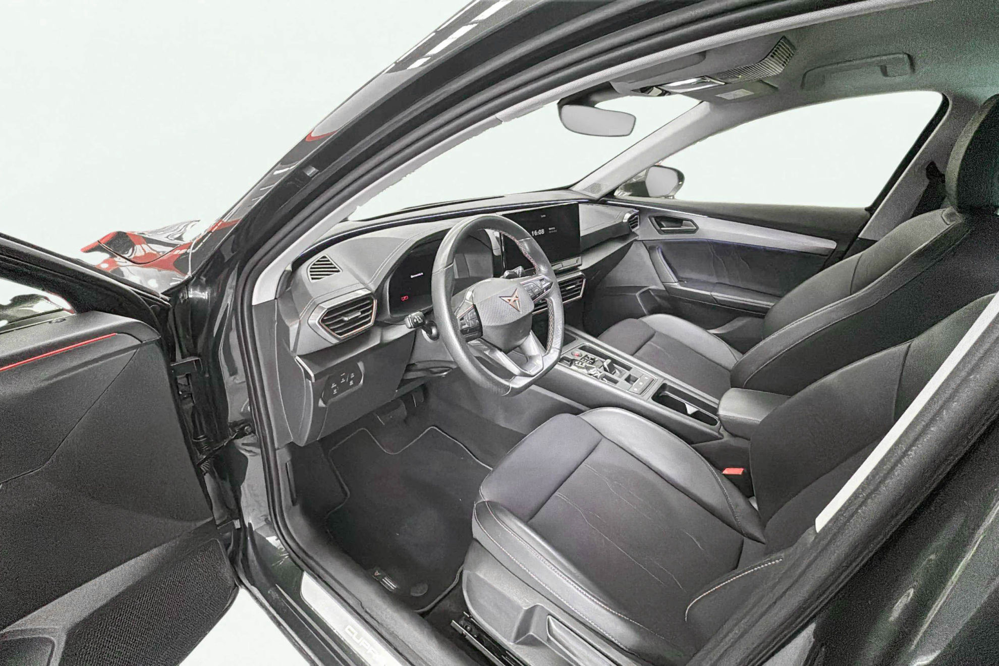 Cupra Formentor 1.5 TSI DSG - foto 11