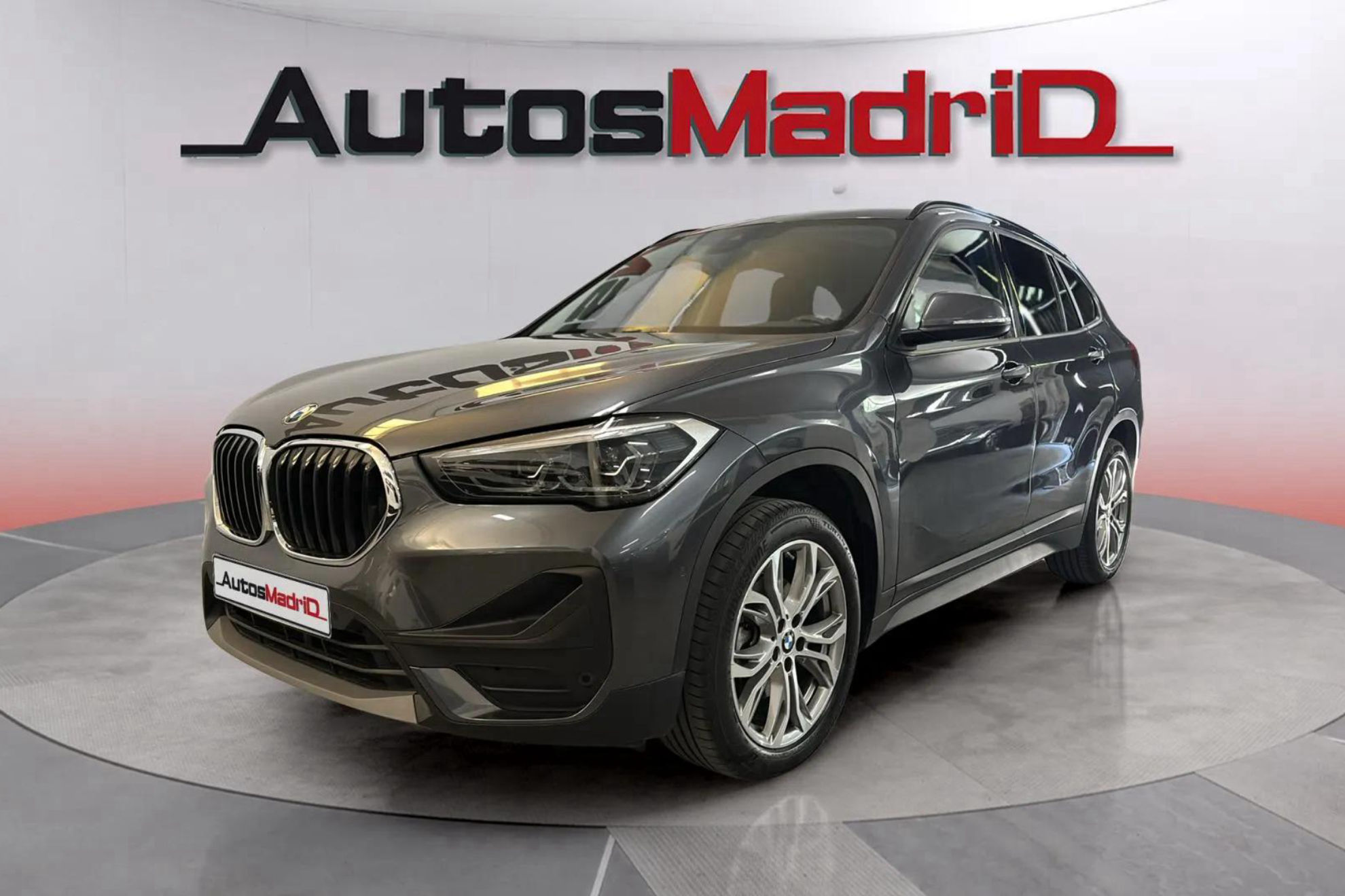 BMW X1 sDrive18i - foto 3