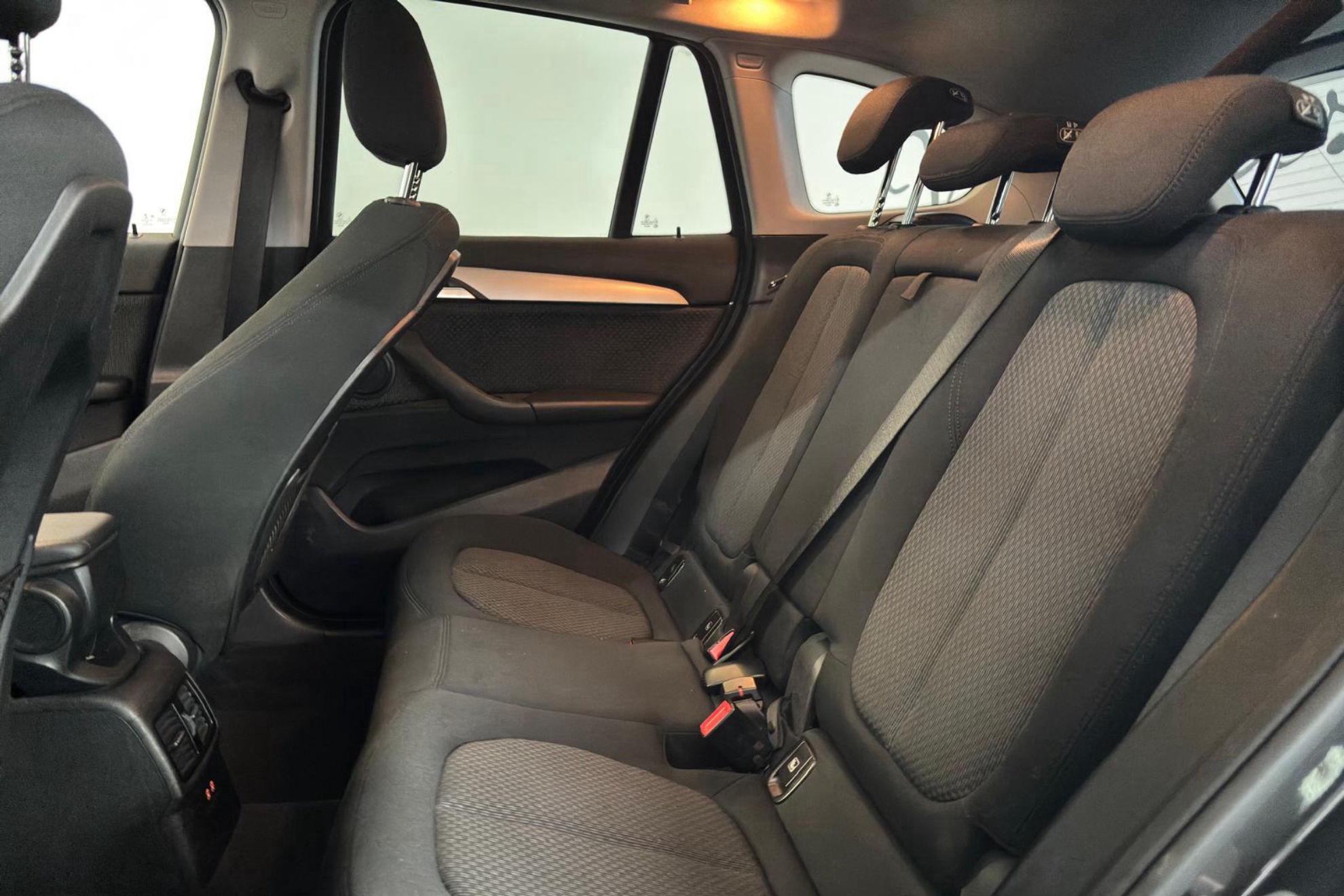 BMW X1 sDrive18i - foto 12