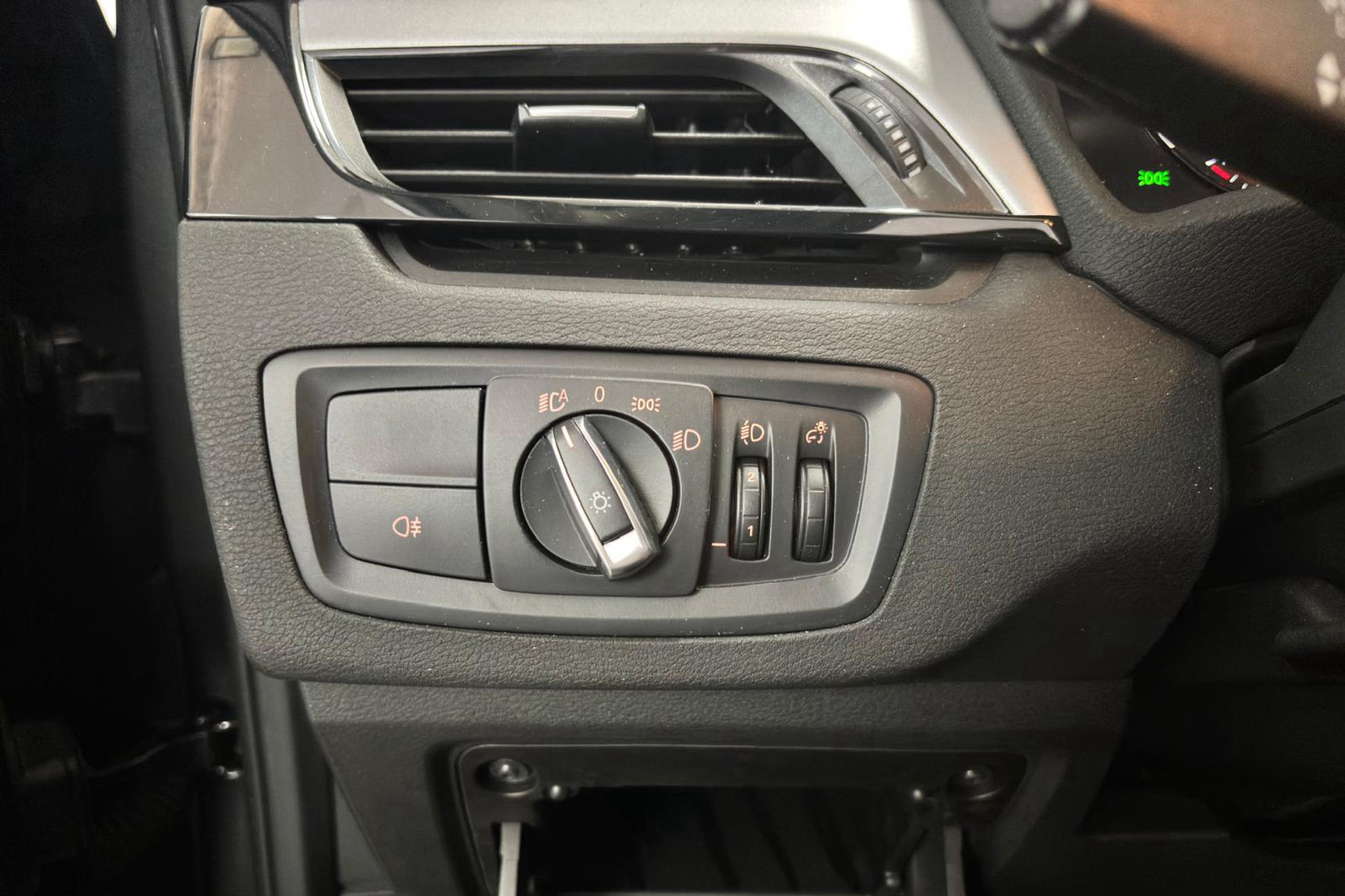 BMW X1 sDrive18i - foto 18