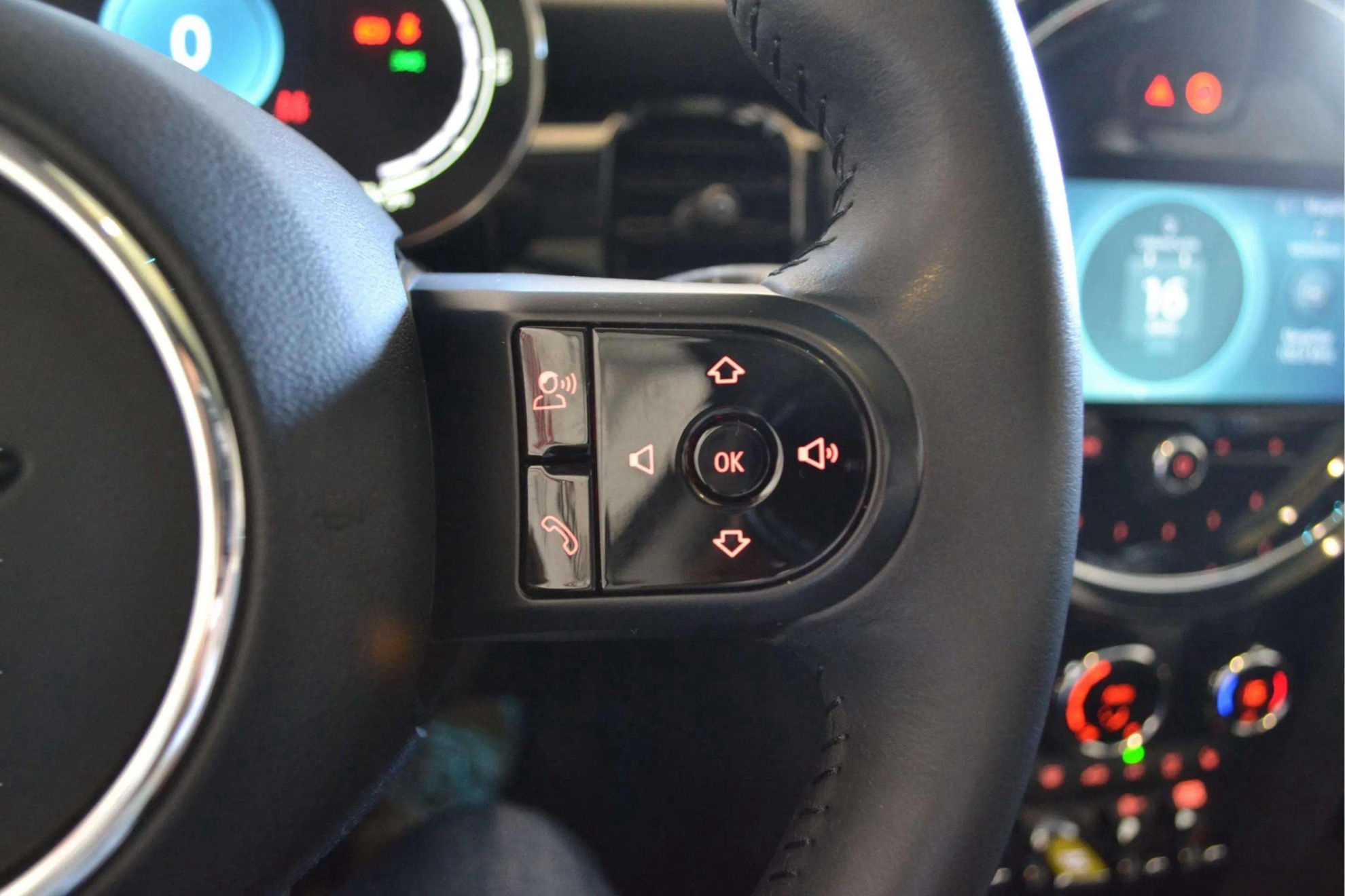 MINI Cooper SE - foto 17