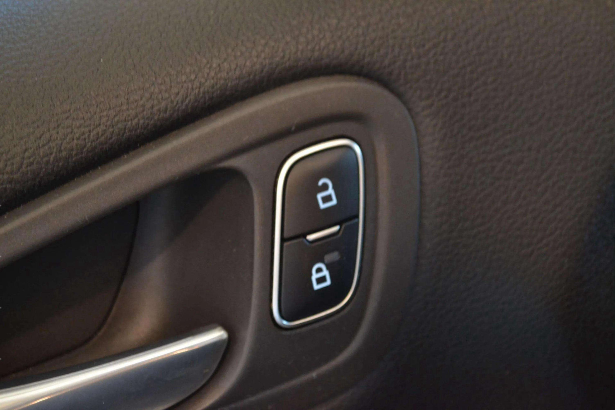 Ford C-Max 1.5 TDCi Trend+ - foto 11