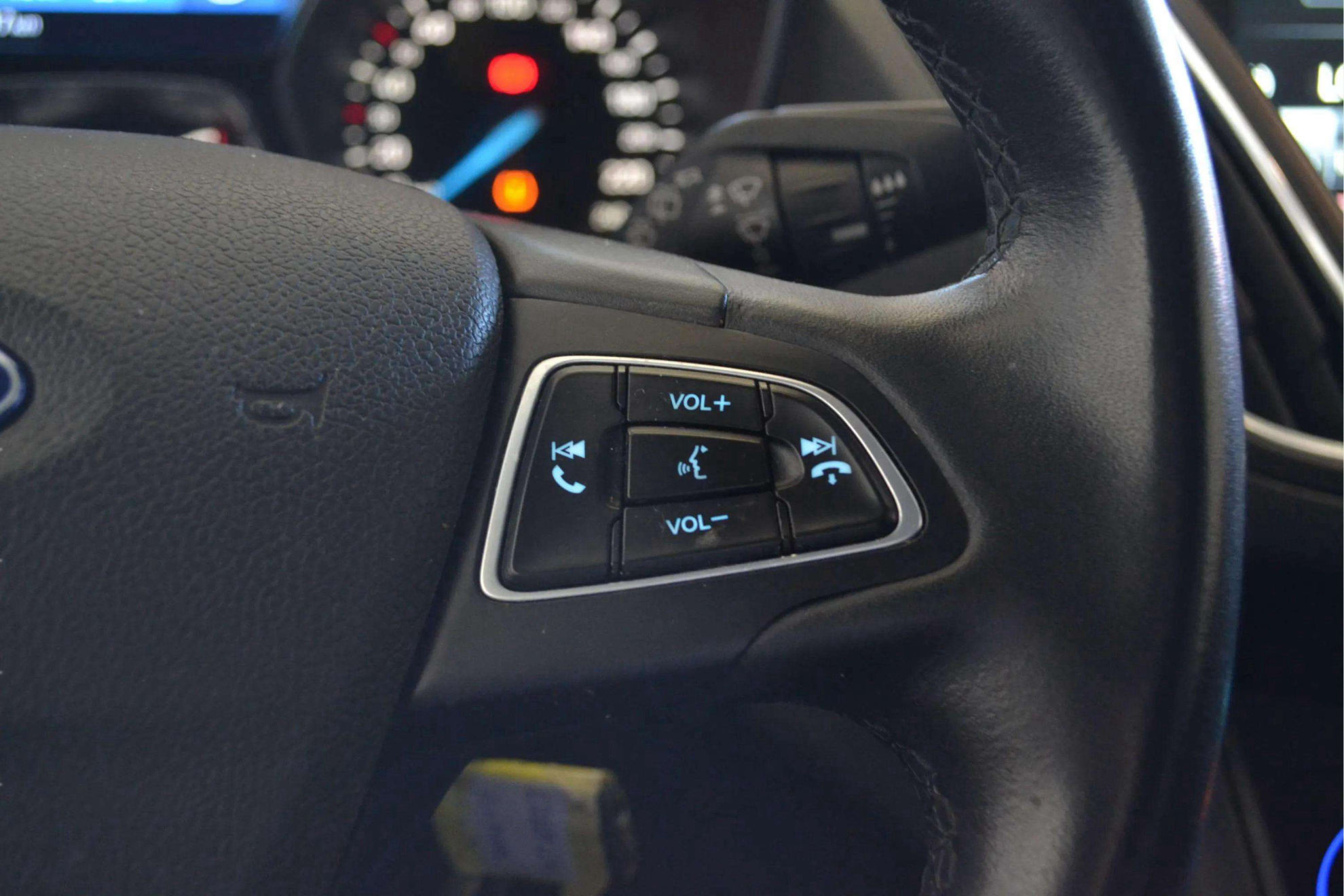 Ford C-Max 1.5 TDCi Trend+ - foto 18
