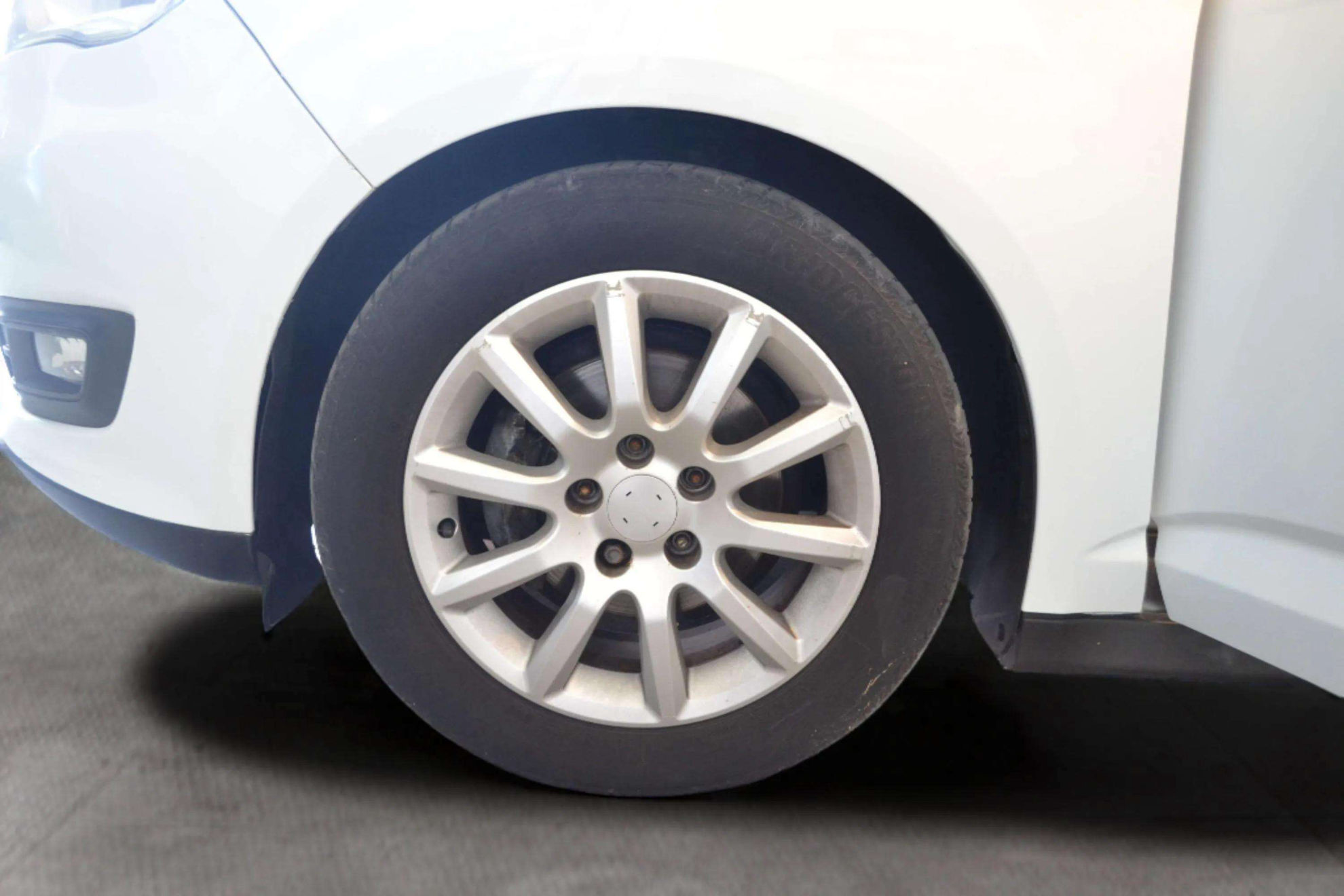 Ford C-Max 1.5 TDCi Trend+ - foto 28