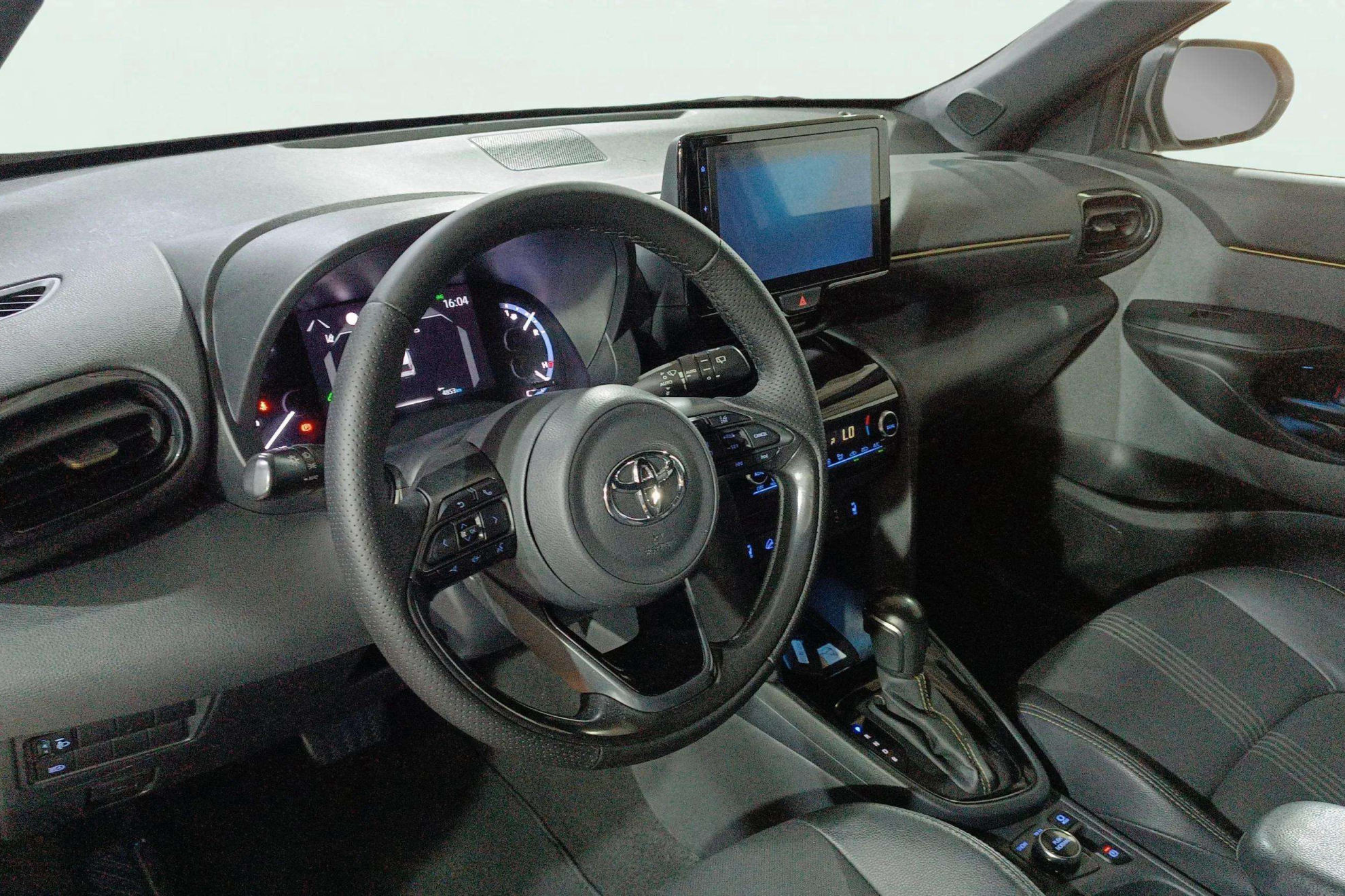 Toyota Yaris Cross 1.5 120H Adventure - foto 10