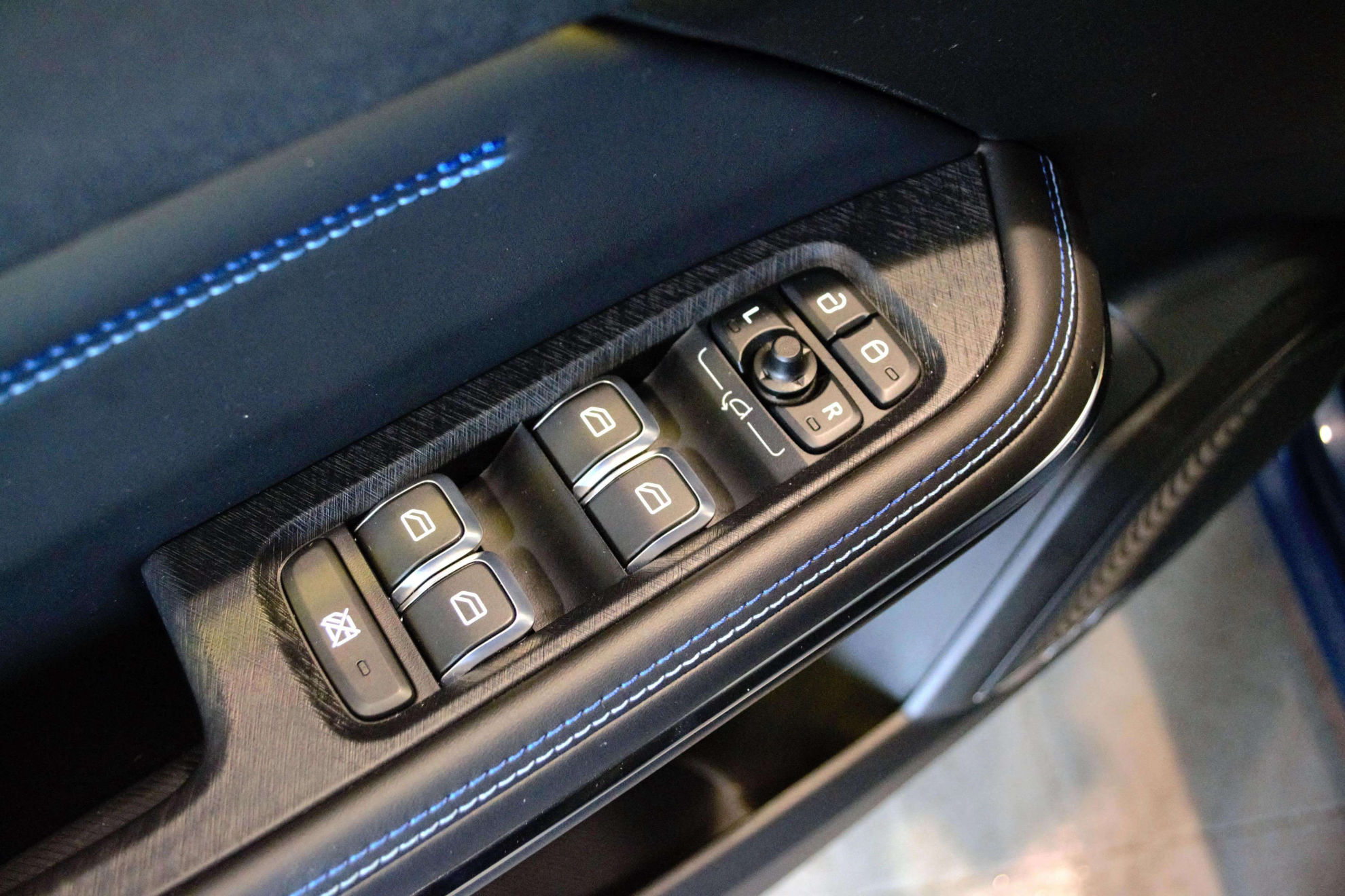 Lynk & Co 01 1.5 PHEV - foto 12