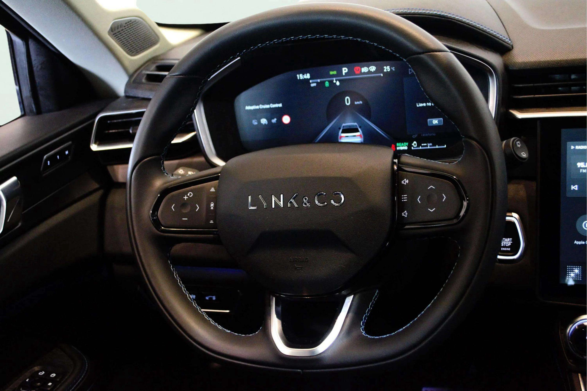 Lynk & Co 01 1.5 PHEV - foto 21