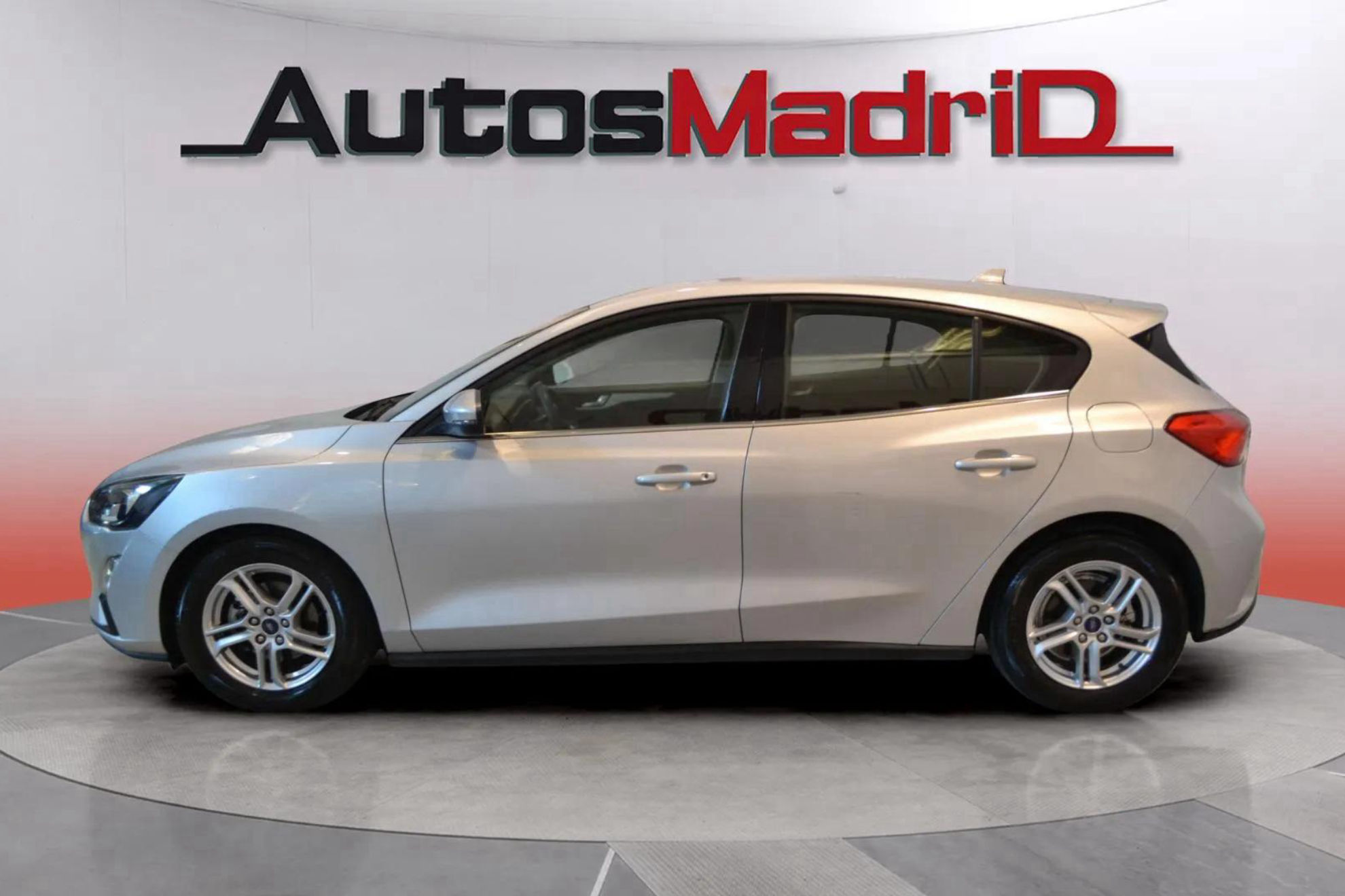 Ford Focus 1.0 EcoBoost MHEV Trend+ - foto 4
