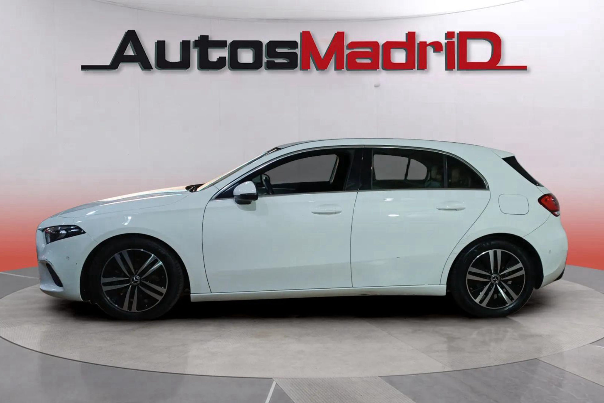 Mercedes-Benz Clase A A 180 d - foto 4