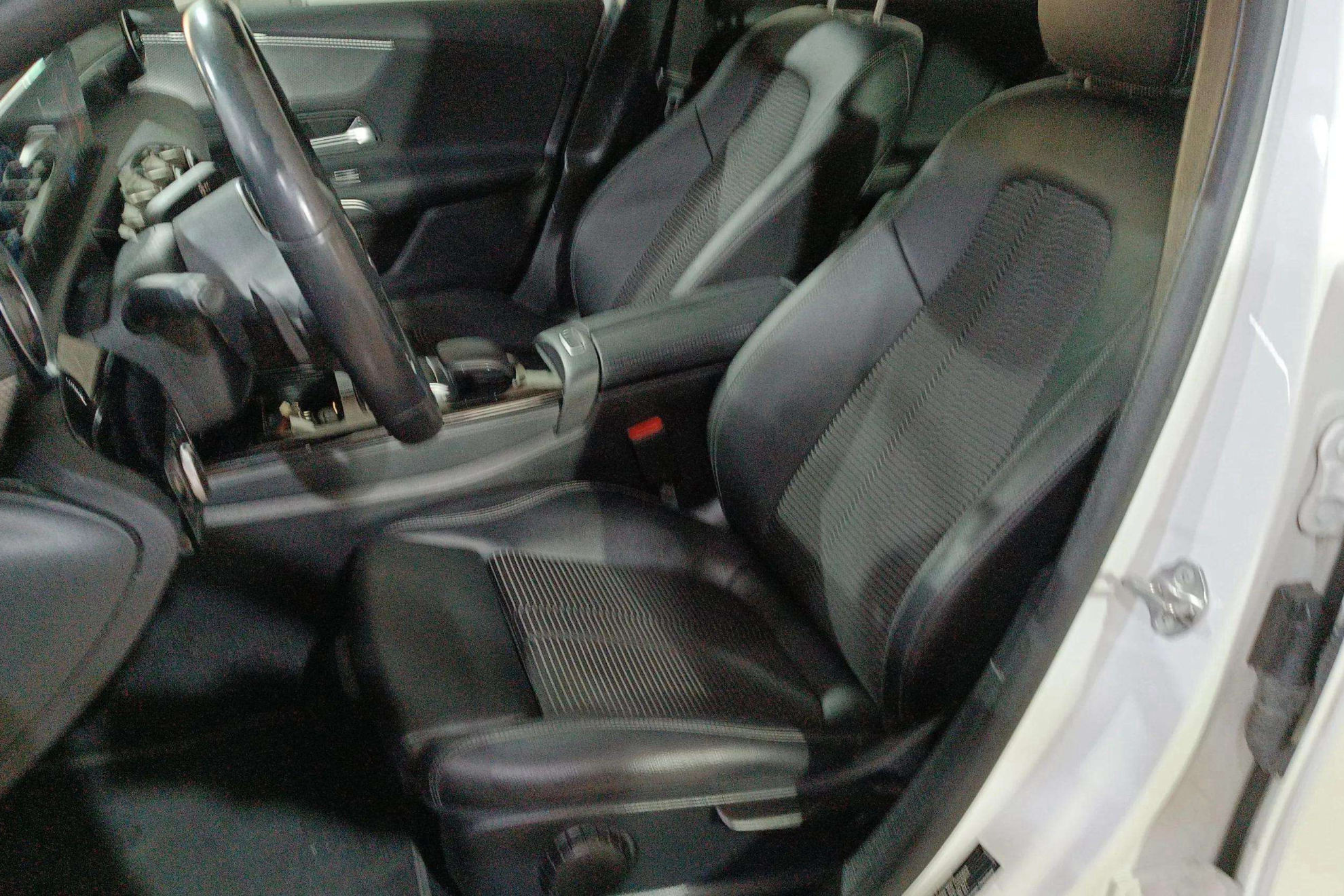 Mercedes-Benz Clase A A 180 d - foto 14