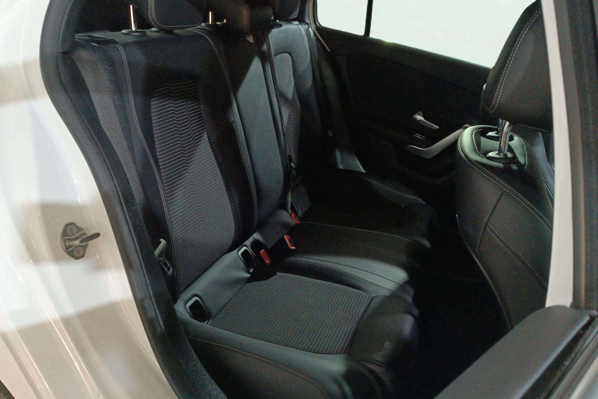 Mercedes-Benz Clase A A 180 d - foto 15