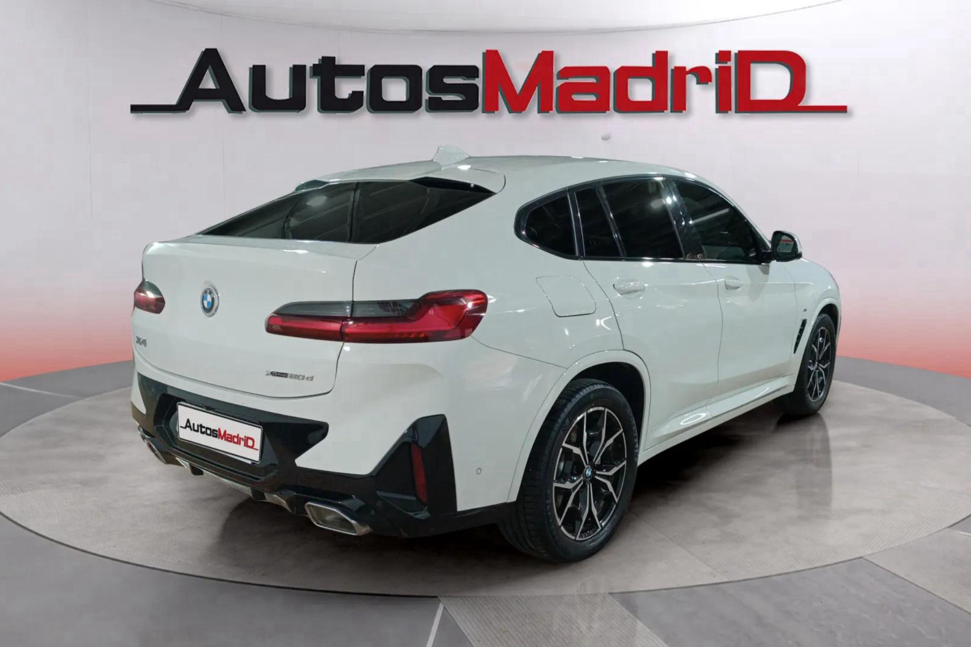 BMW X4 xDrive20d xLine - foto 8