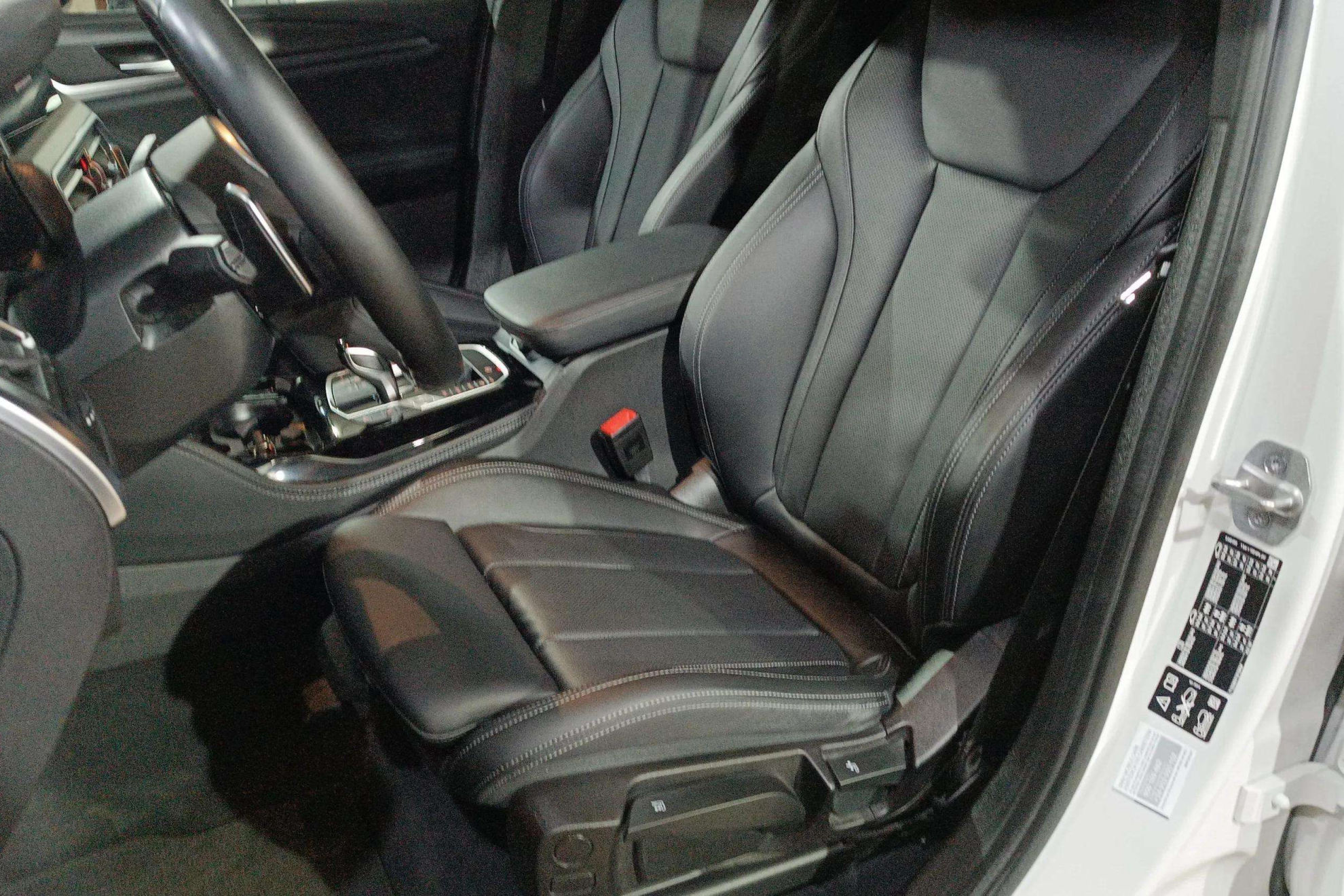 BMW X4 xDrive20d xLine - foto 14