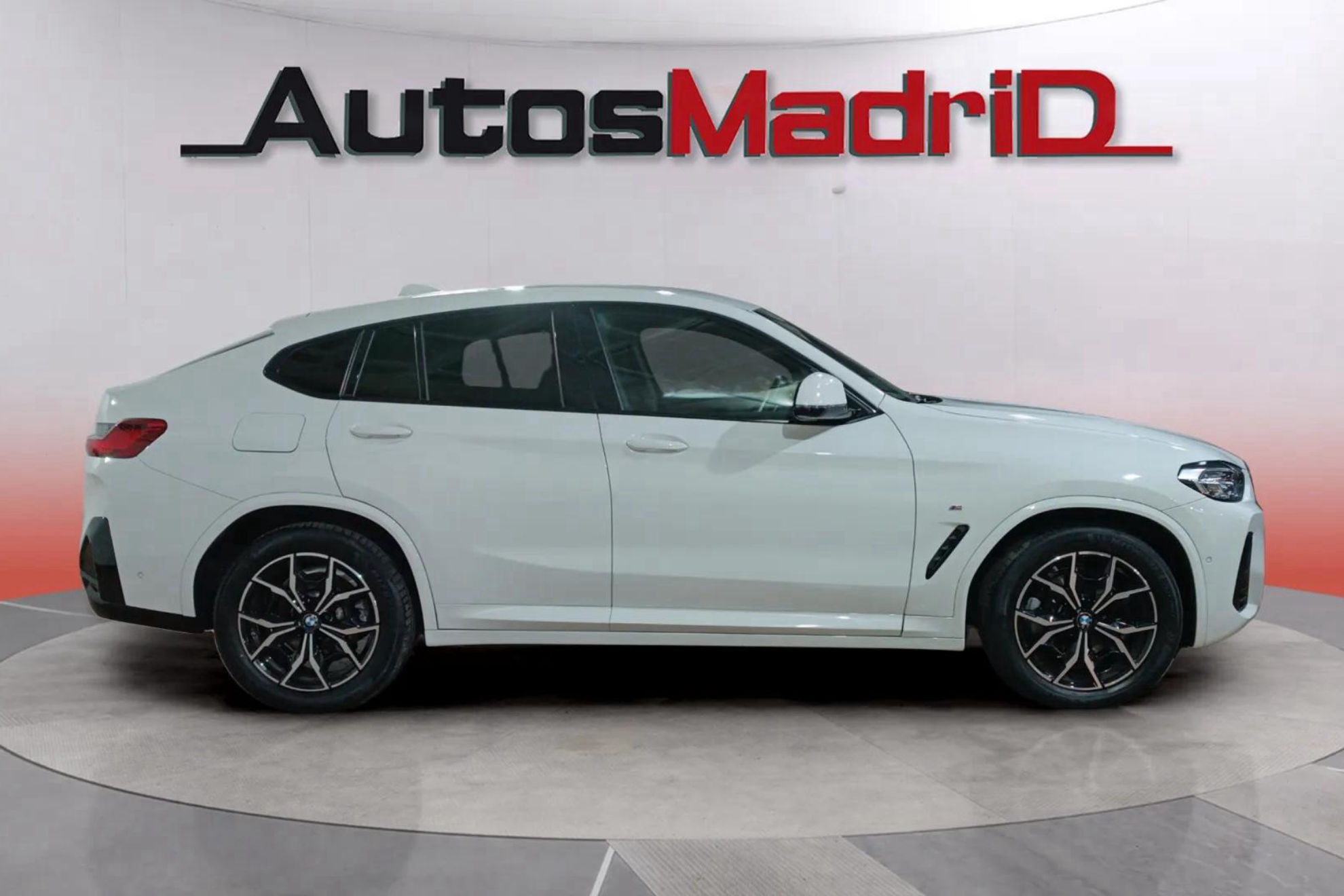 BMW X4 xDrive20d xLine - foto 9