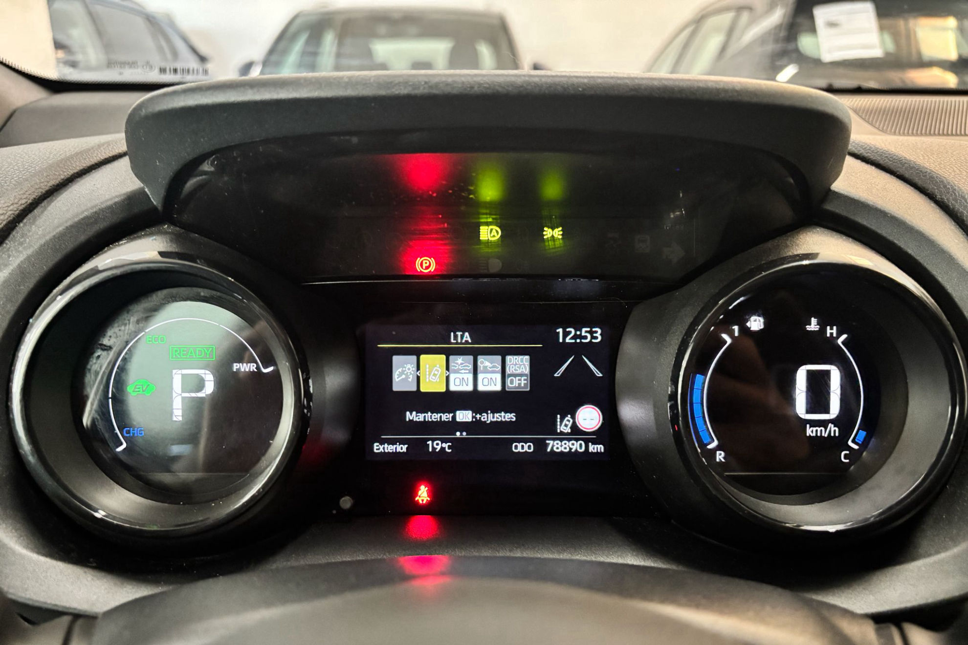 Toyota Yaris 1.5 120H Style - foto 22