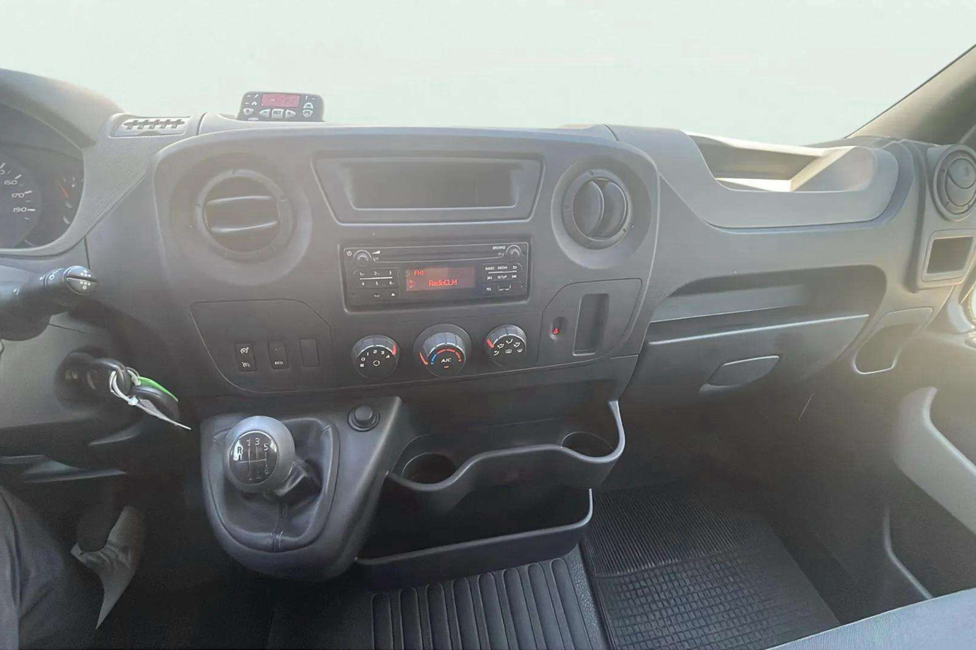 Renault Master Furgón T L2H2 3300 Isotermo+equipo Frio - foto 10