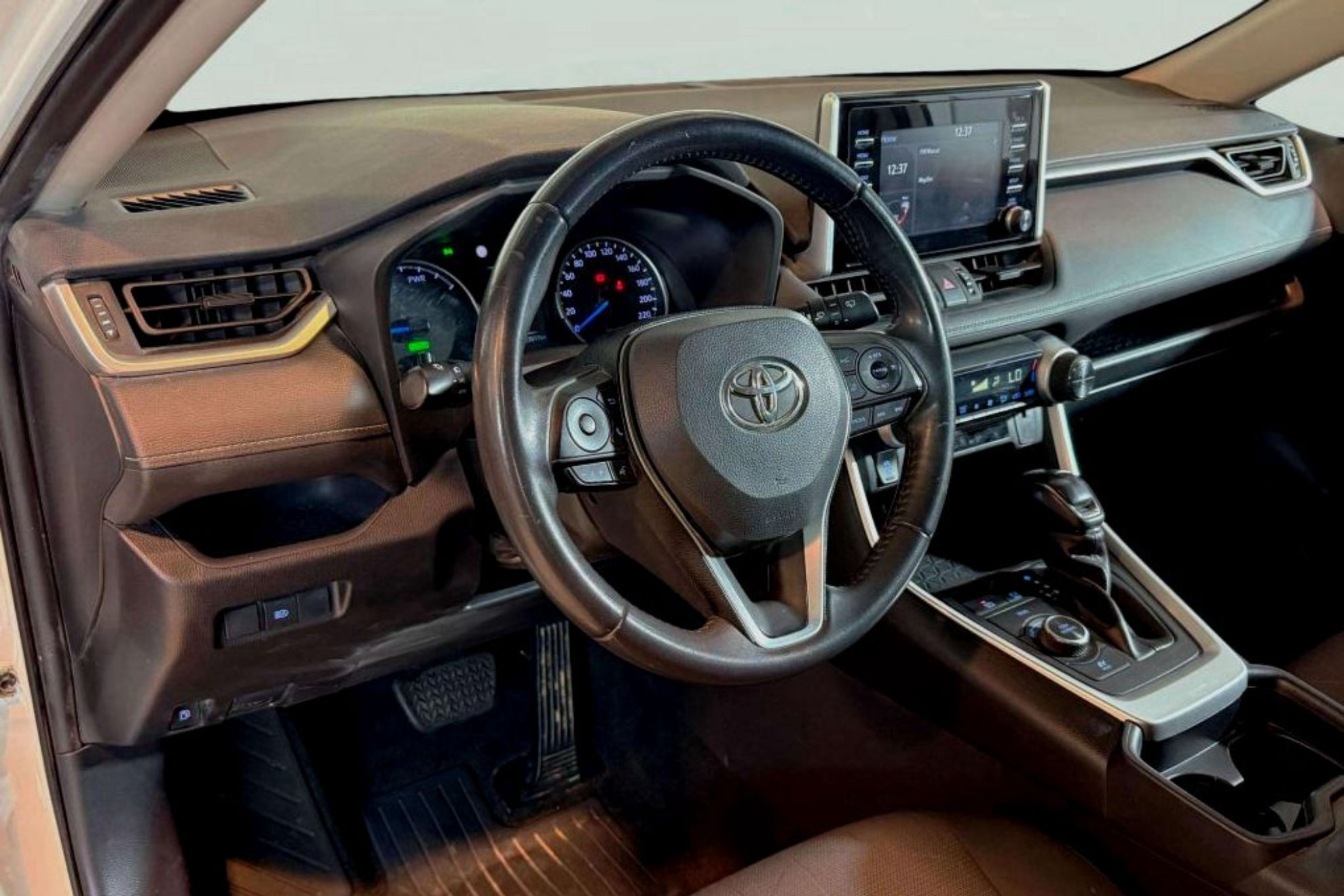 Toyota RAV4 2.5l 220H Advance 4WD - foto 11