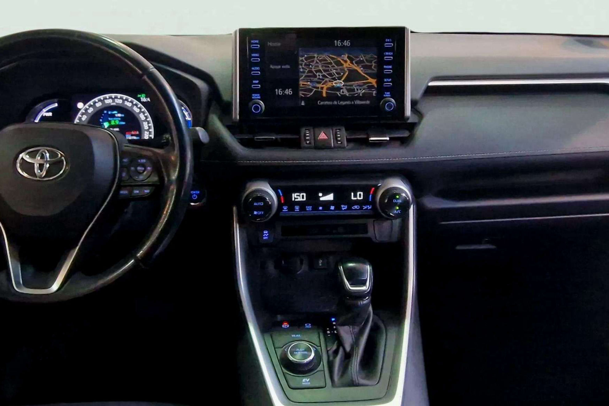 Toyota RAV4 2.5l 220H Advance 4WD - foto 15
