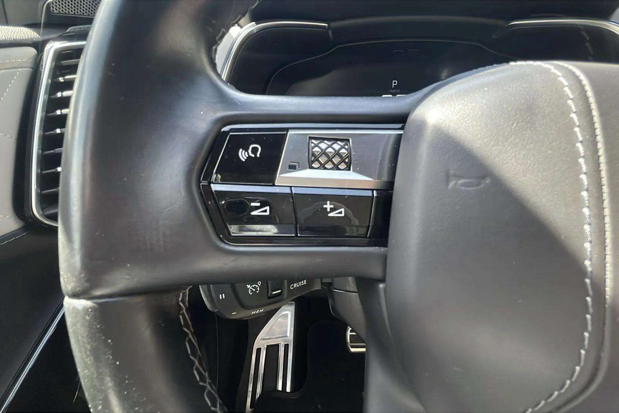 DS DS 7 Crossback 1.6 E-Tense 300 Rivoli 4WD - foto 17