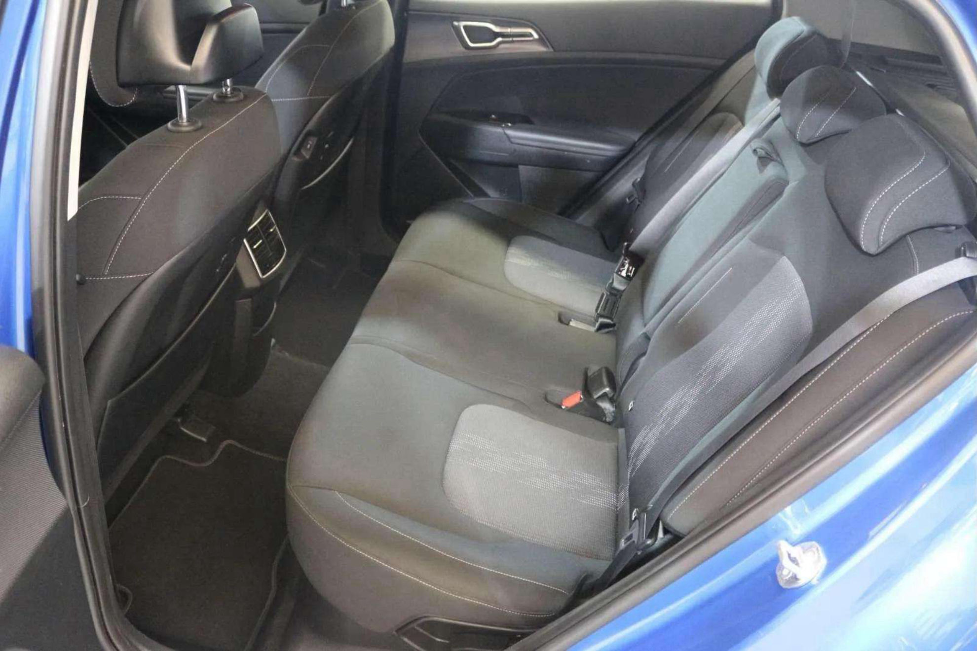 Kia Sportage 1.6 T-GDi HEV Drive 4x2 - foto 7
