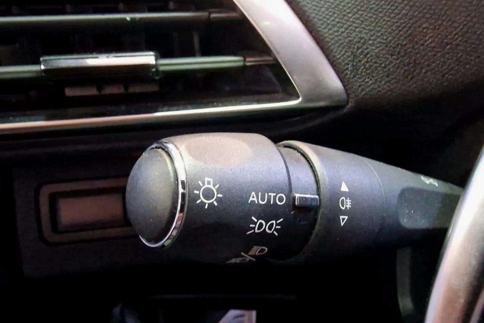 Peugeot 3008 300 e-EAT8 GT - foto 20