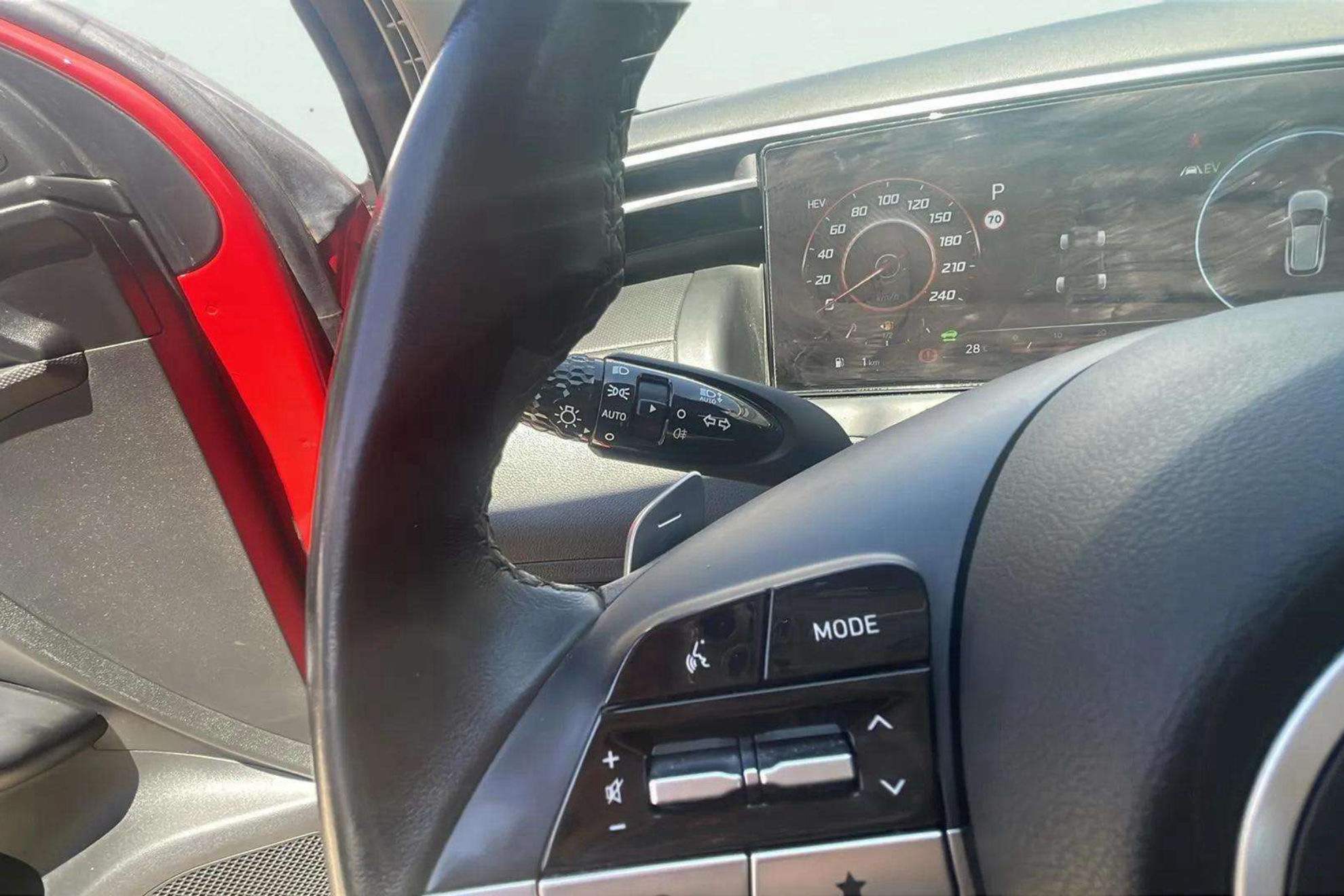 Hyundai Tucson 1.6 T-GDi PHEV Maxx Safe 4x4 - foto 15