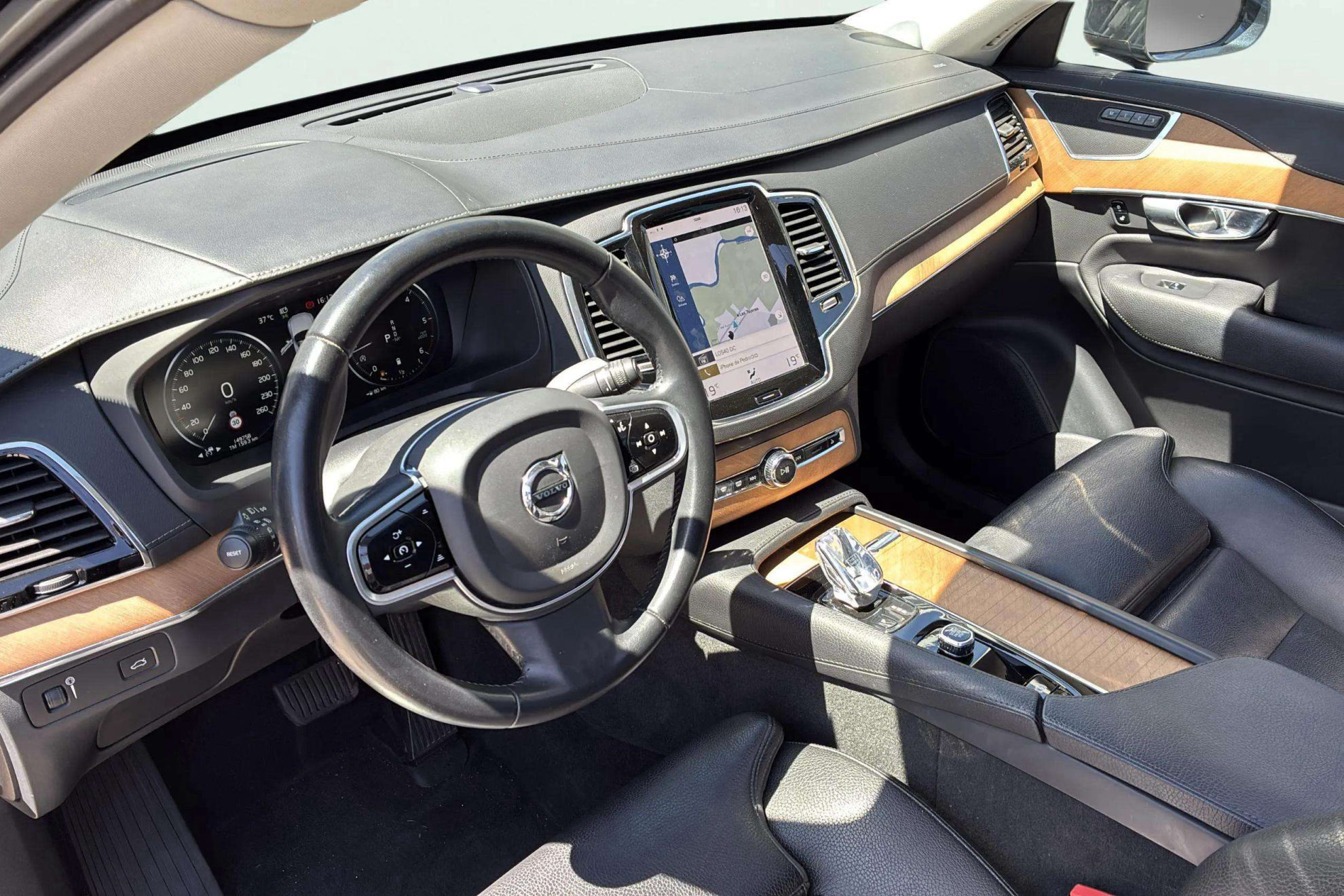 Volvo XC90 2.0 B5 D AWD Inscription HEV - foto 17