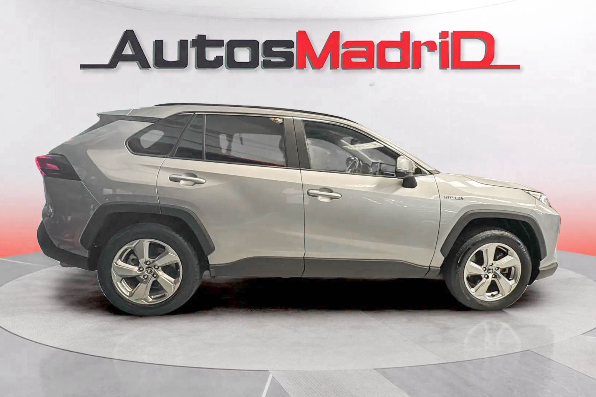 Toyota RAV4 2.5l 220H Advance 4WD - foto 8