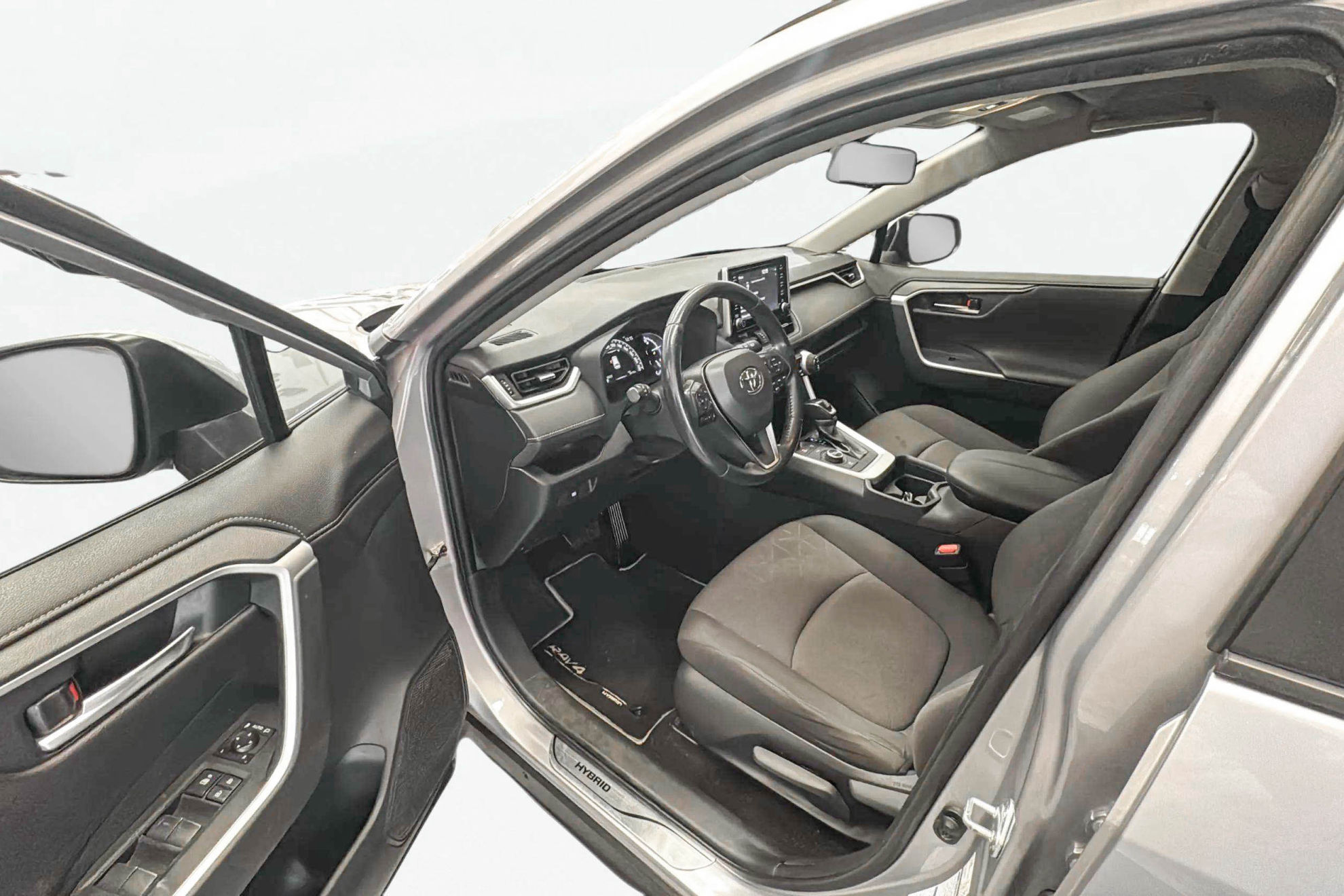 Toyota RAV4 2.5l 220H Advance 4WD - foto 13