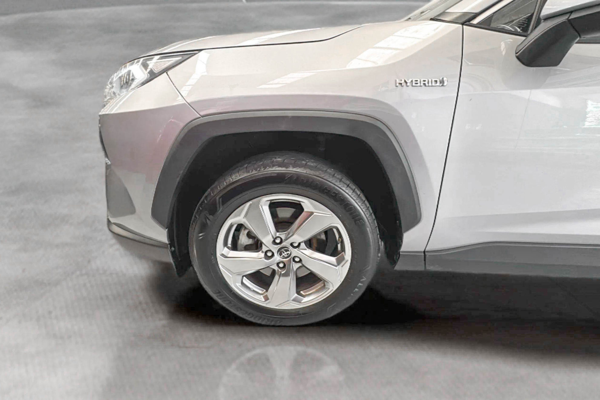 Toyota RAV4 2.5l 220H Advance 4WD - foto 12