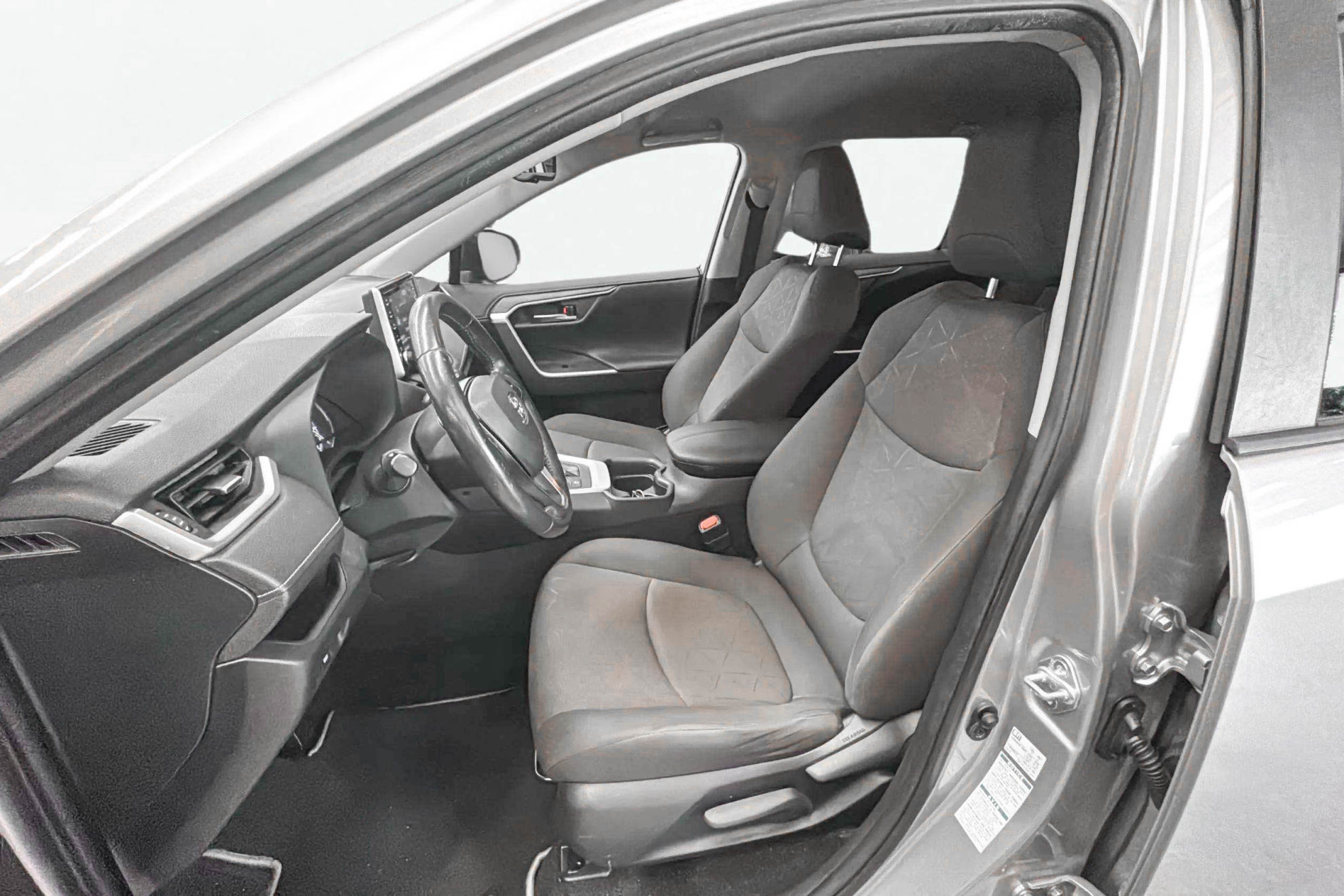 Toyota RAV4 2.5l 220H Advance 4WD - foto 15