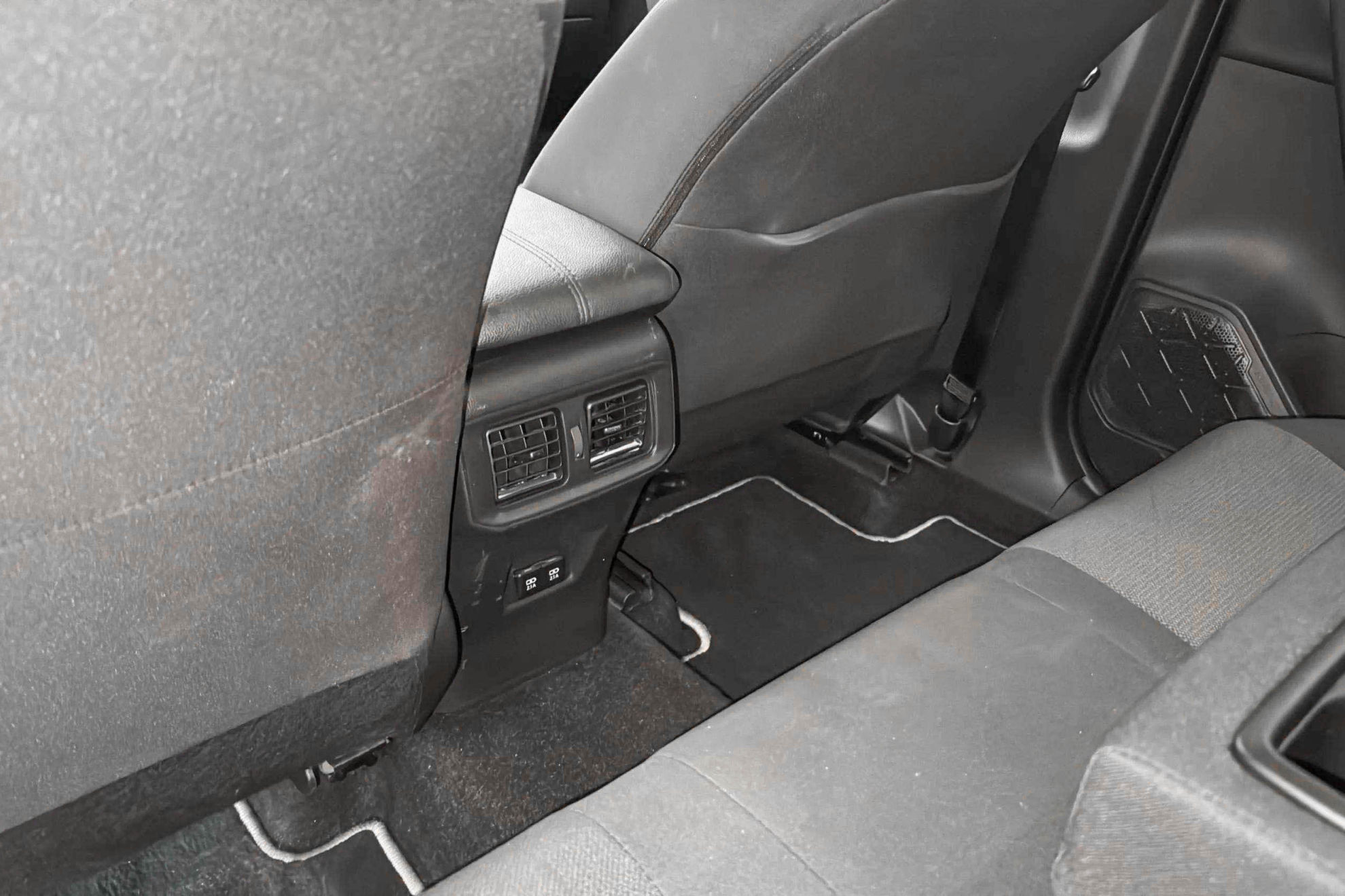 Toyota RAV4 2.5l 220H Advance 4WD - foto 41