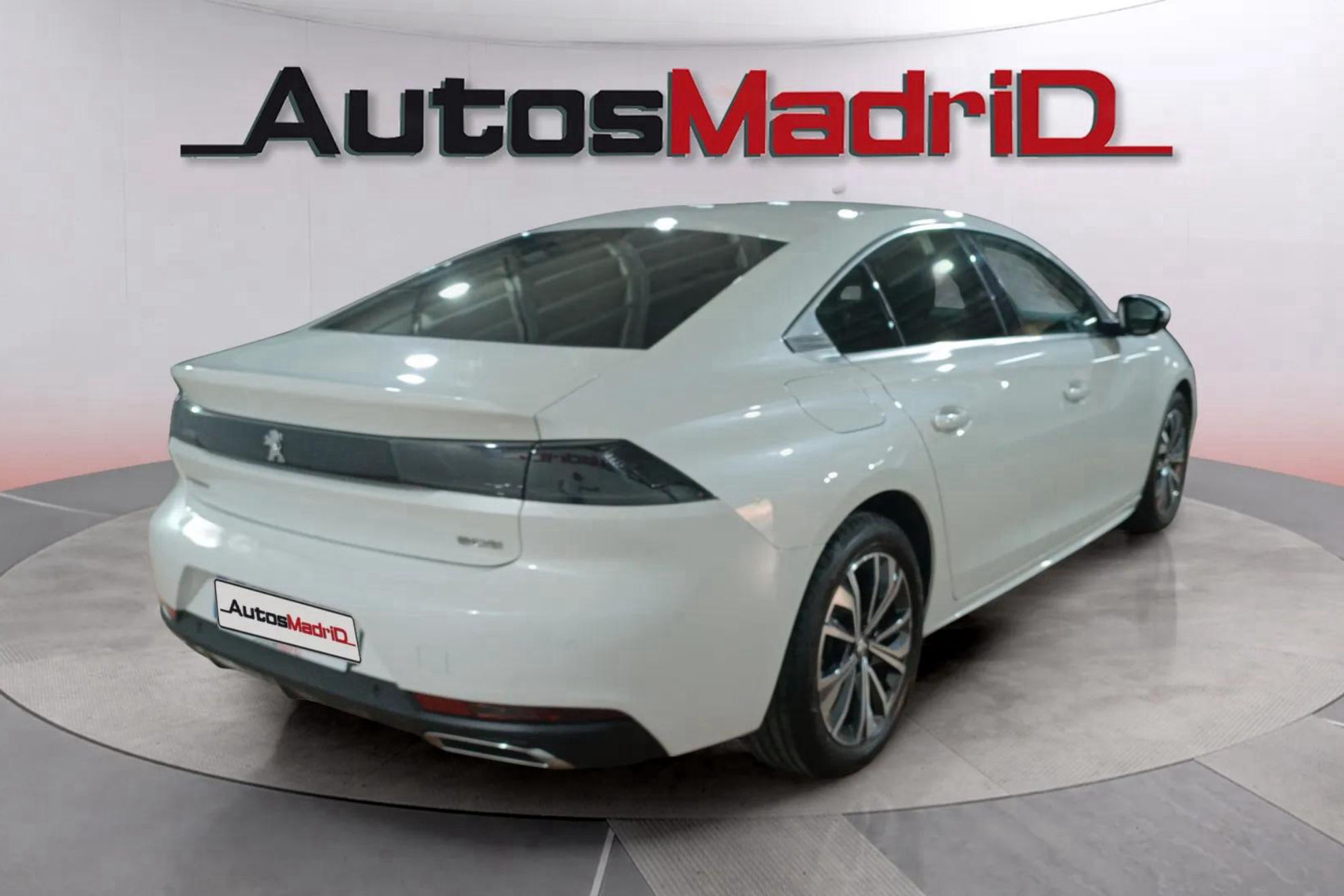 Peugeot 508 Allure BlueHDi 130 EAT8 - foto 8
