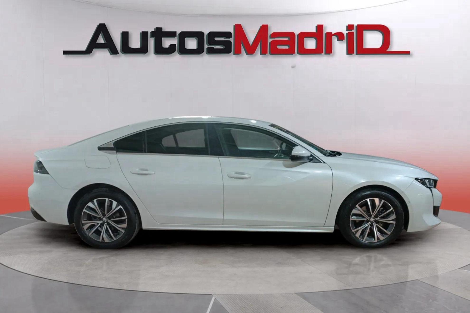 Peugeot 508 Allure BlueHDi 130 EAT8 - foto 9