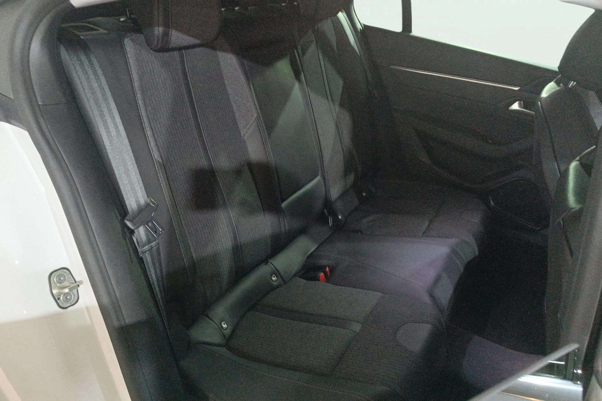 Peugeot 508 Allure BlueHDi 130 EAT8 - foto 14