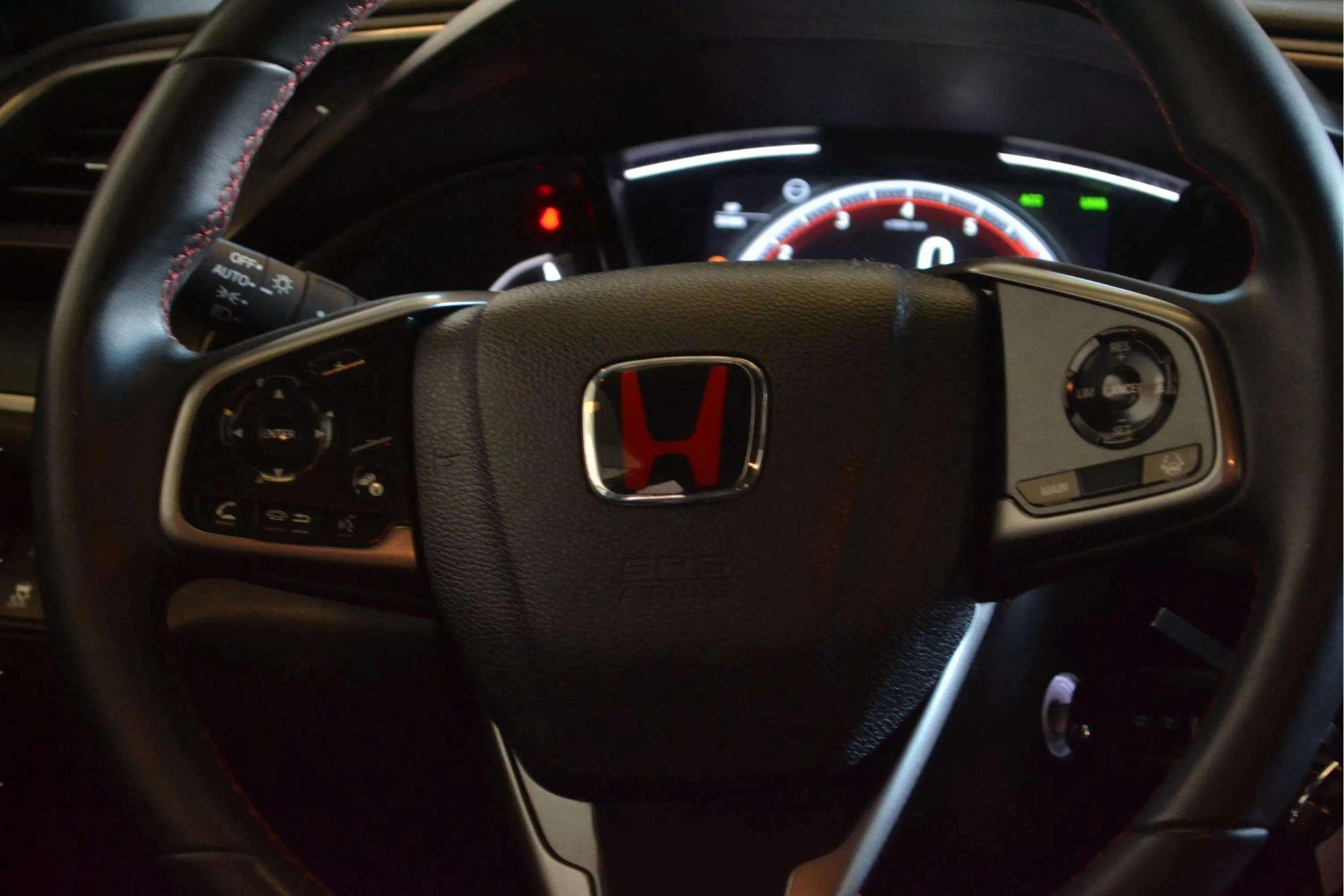 Honda Civic 1.0 I-VTEC Turbo Executive - foto 18