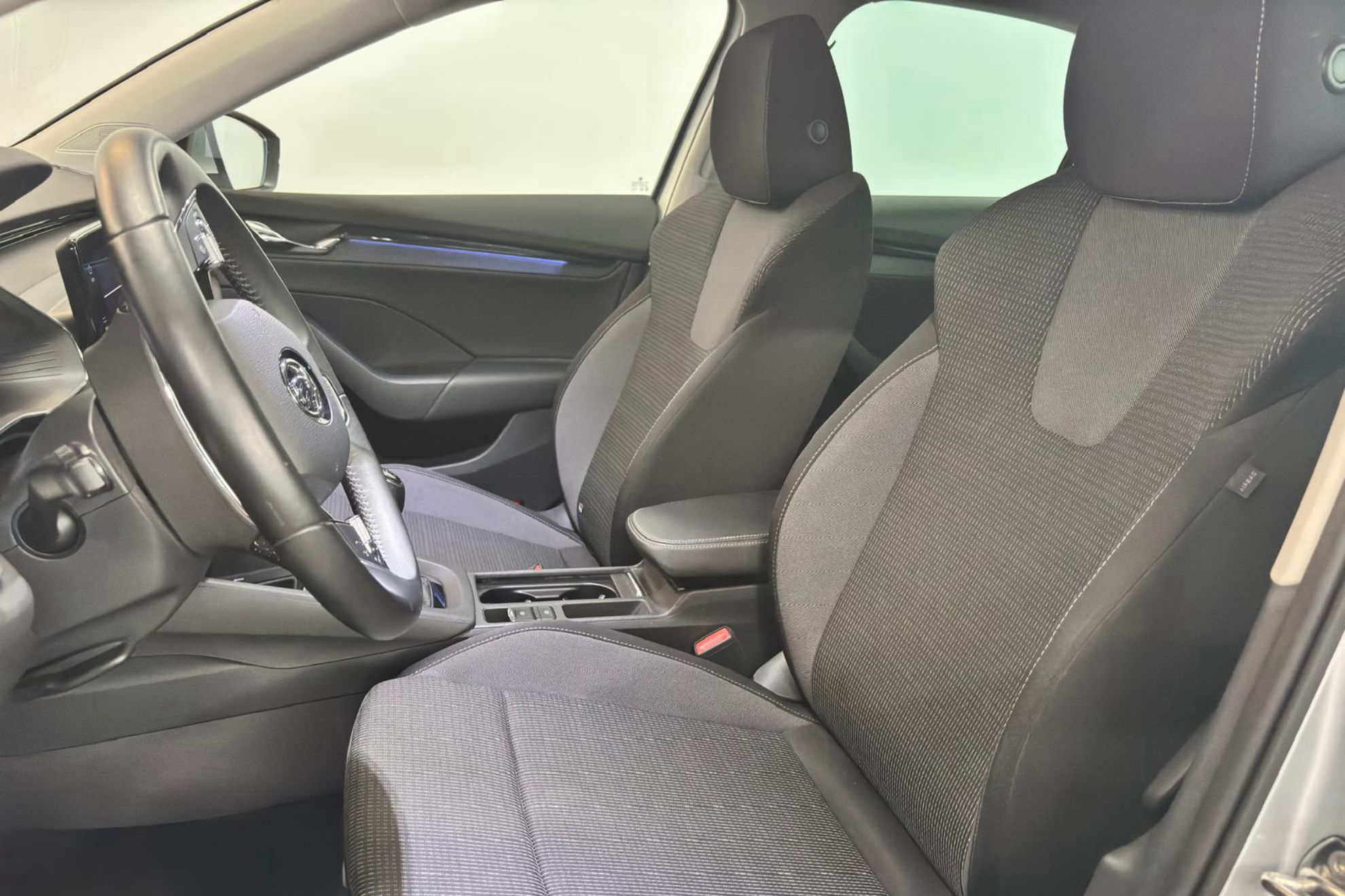 Škoda Octavia 2.0 TDI Ambition - foto 10