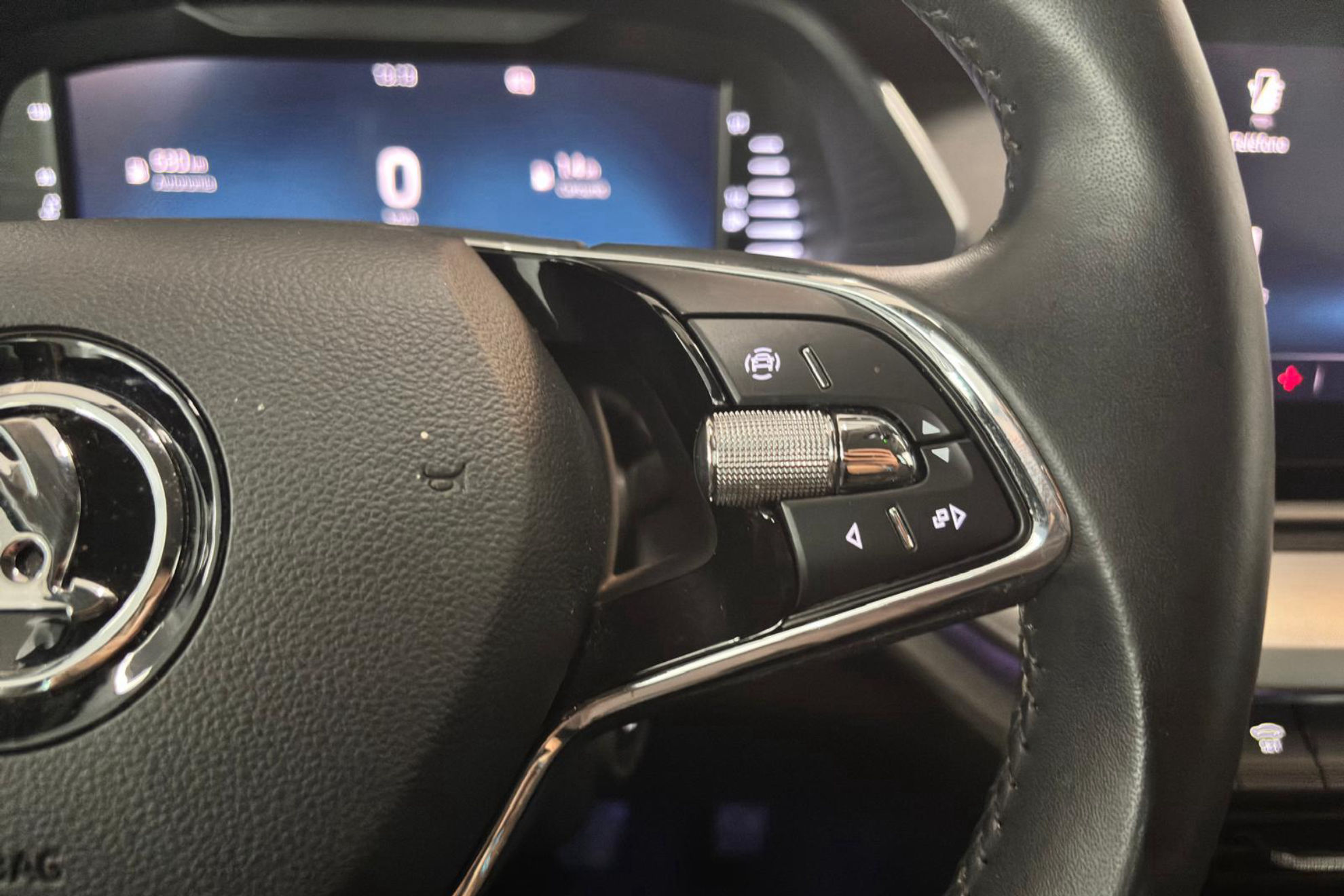 Škoda Octavia 2.0 TDI Ambition - foto 18