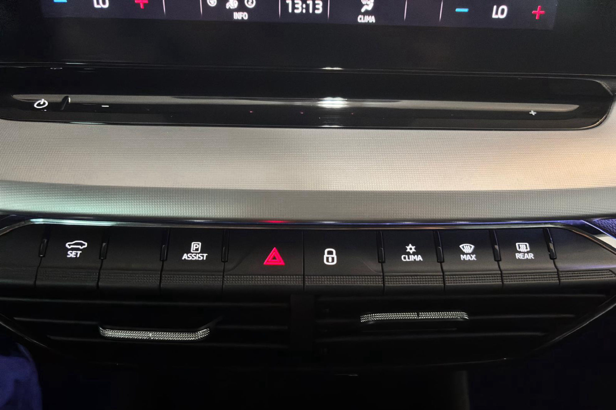 Škoda Octavia 2.0 TDI Ambition - foto 27