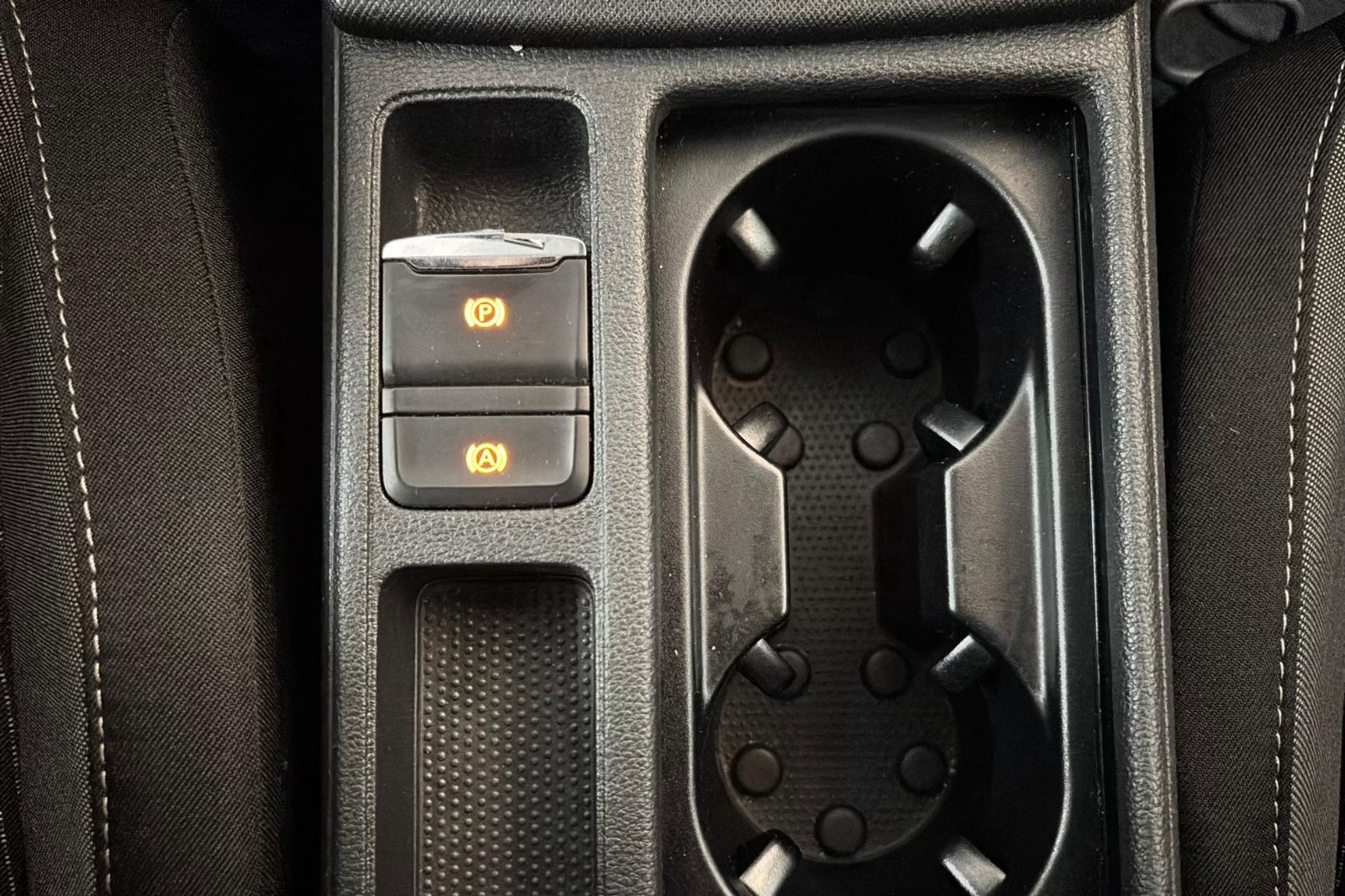 Škoda Octavia 2.0 TDI Ambition - foto 30