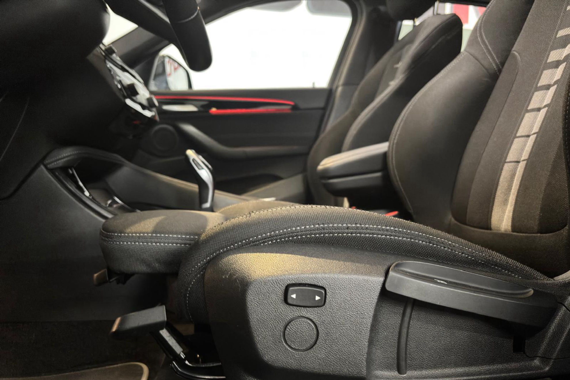 BMW X2 sDrive18i - foto 12