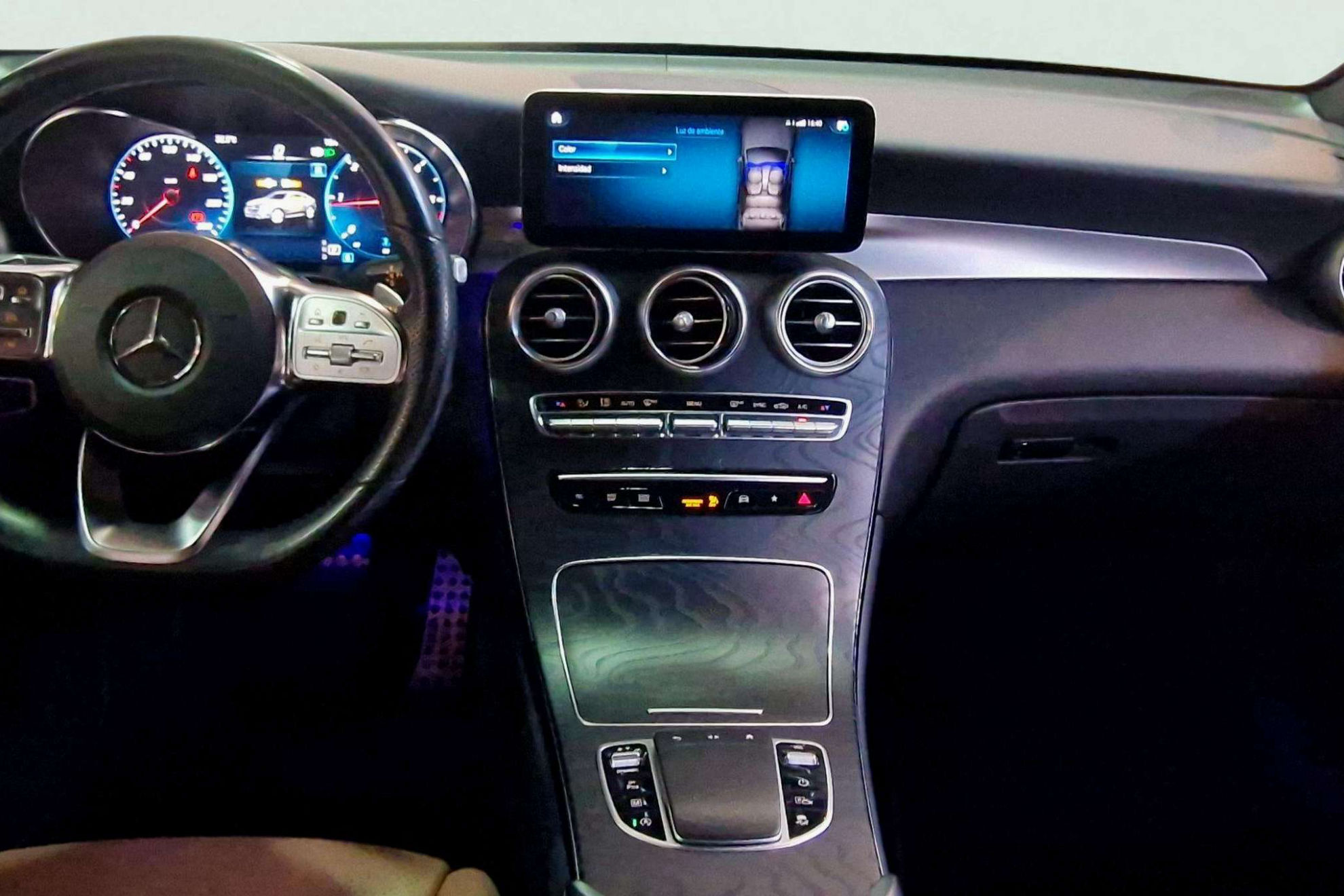 Mercedes-Benz GLC 220 d 4MATIC - foto 17