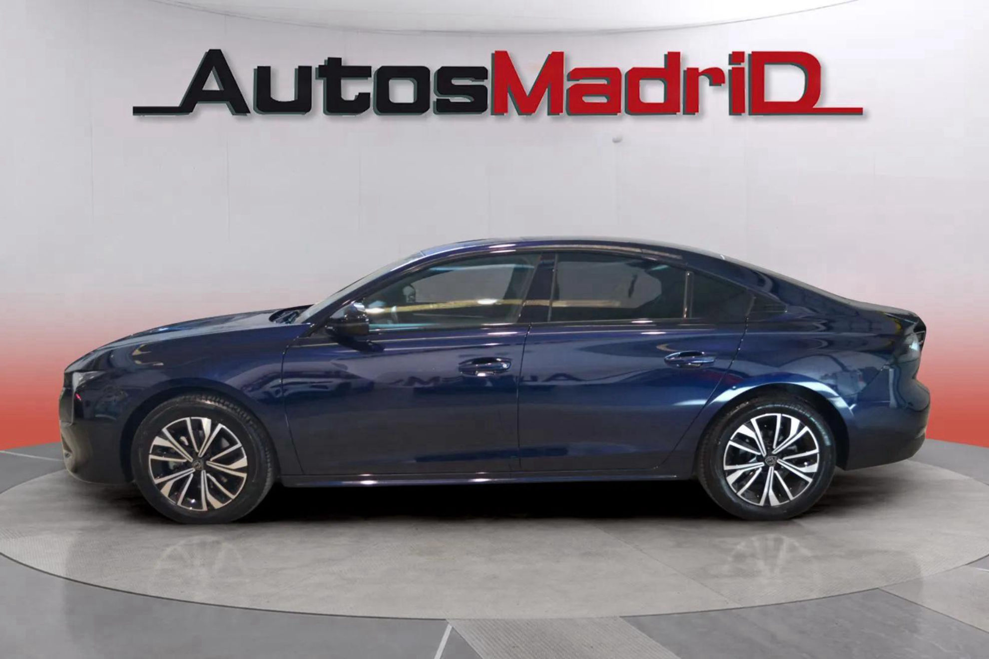 Peugeot 508 Allure PureTech 130 EAT8 - foto 4