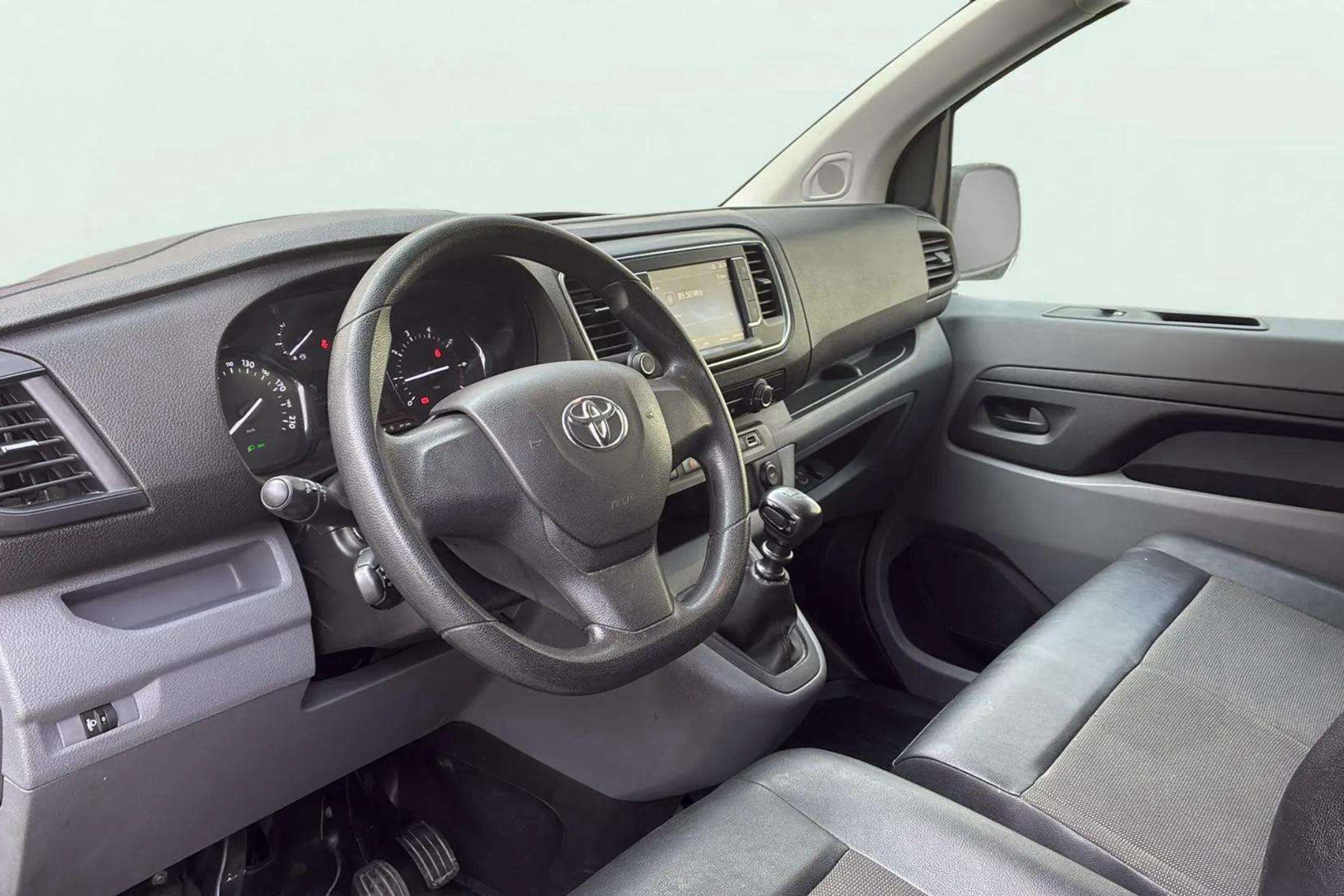 Toyota Proace 1.5D GX 1 plazas 2PT L1 - foto 14