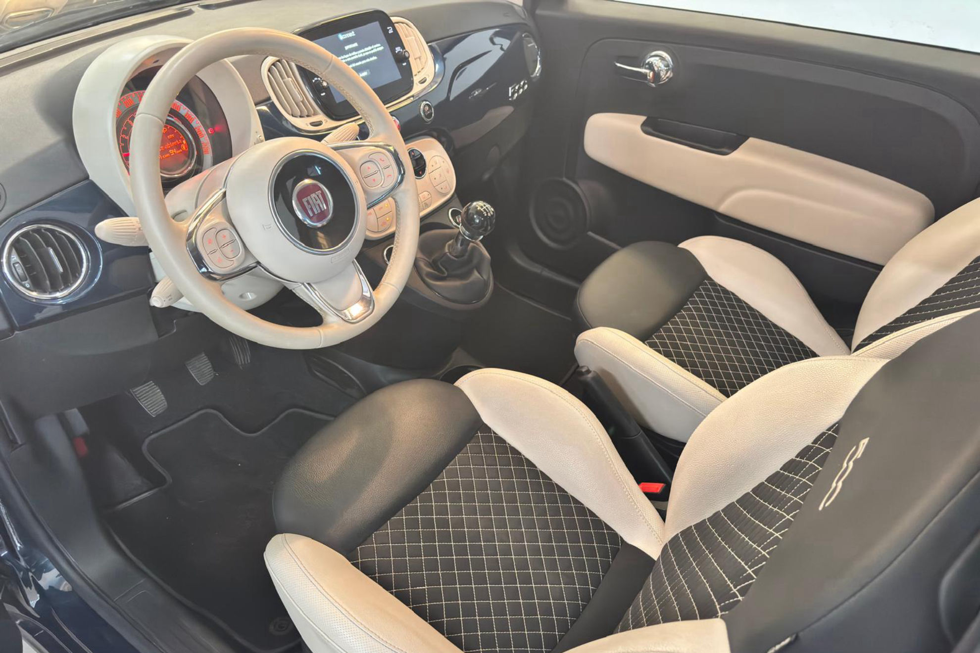 Fiat 500 Dolcevita 1.0 Hybrid - foto 12