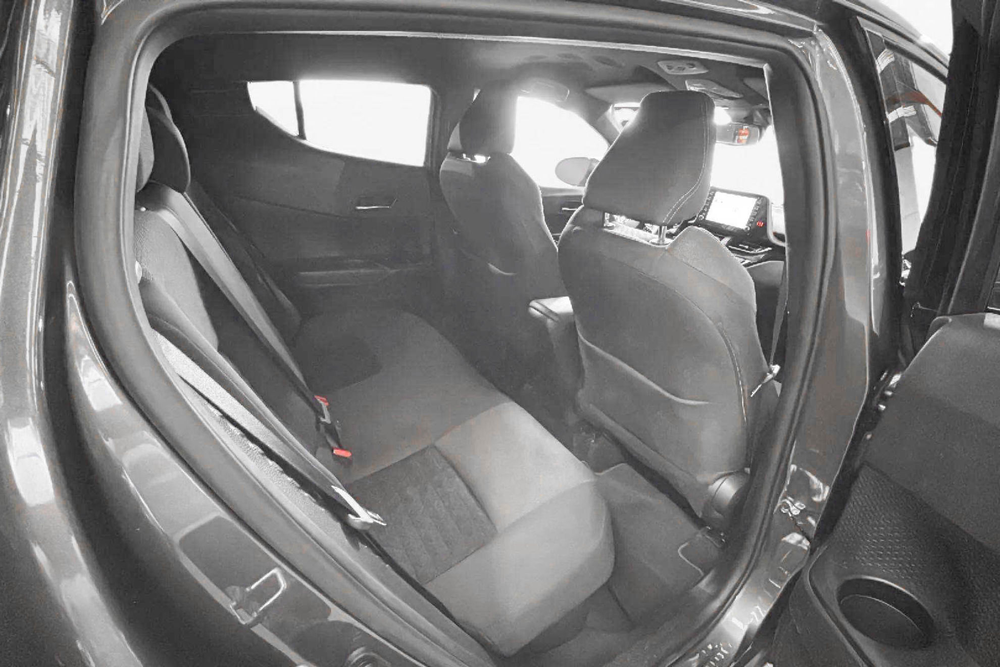 Toyota C-HR 1.8 125H Advance - foto 16