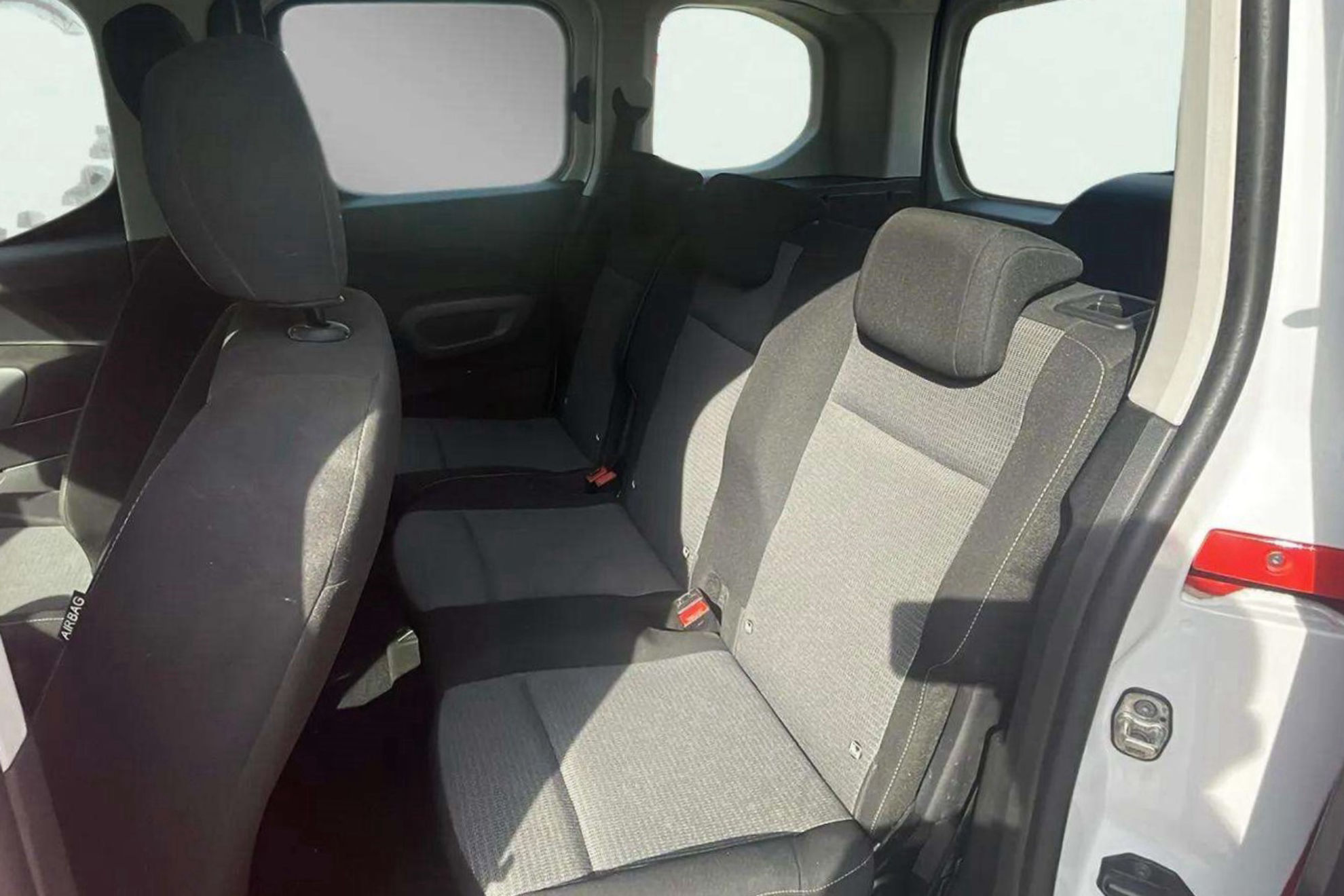 Toyota Proace City Family L1 1.5D Active 5 plazas - foto 11