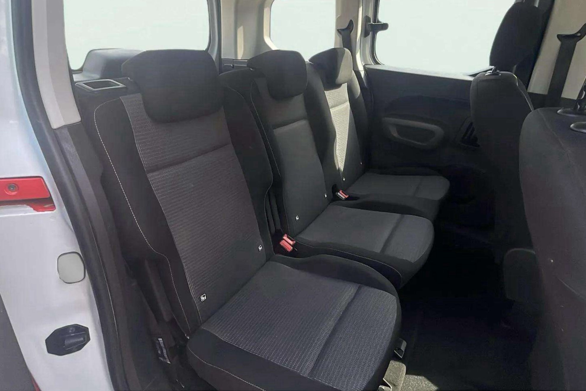 Toyota Proace City Family L1 1.5D Active 5 plazas - foto 12