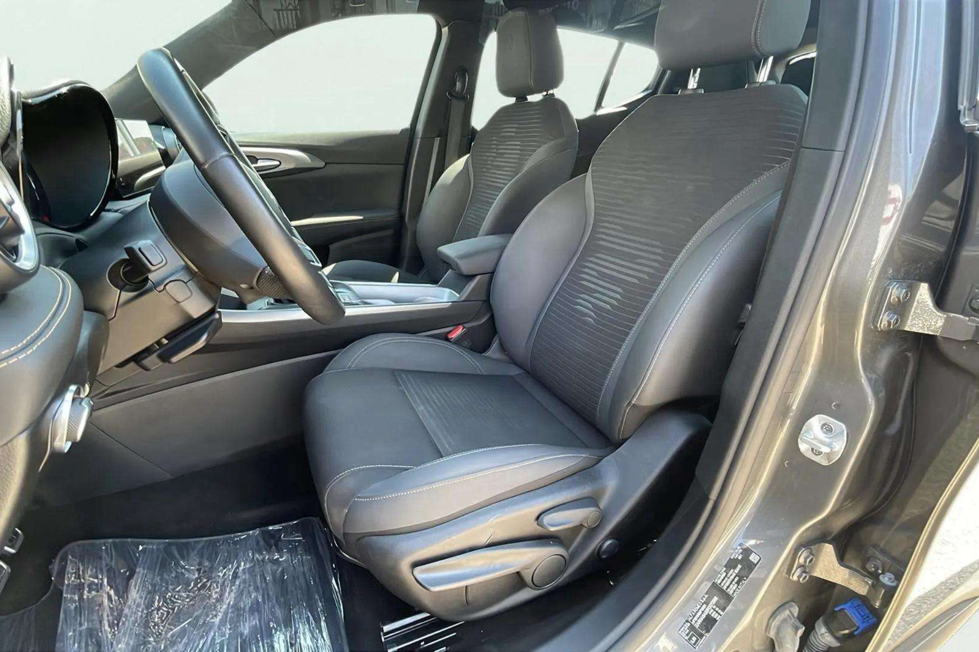 Alfa Romeo Tonale 1.6 DS Sprint FWD - foto 11